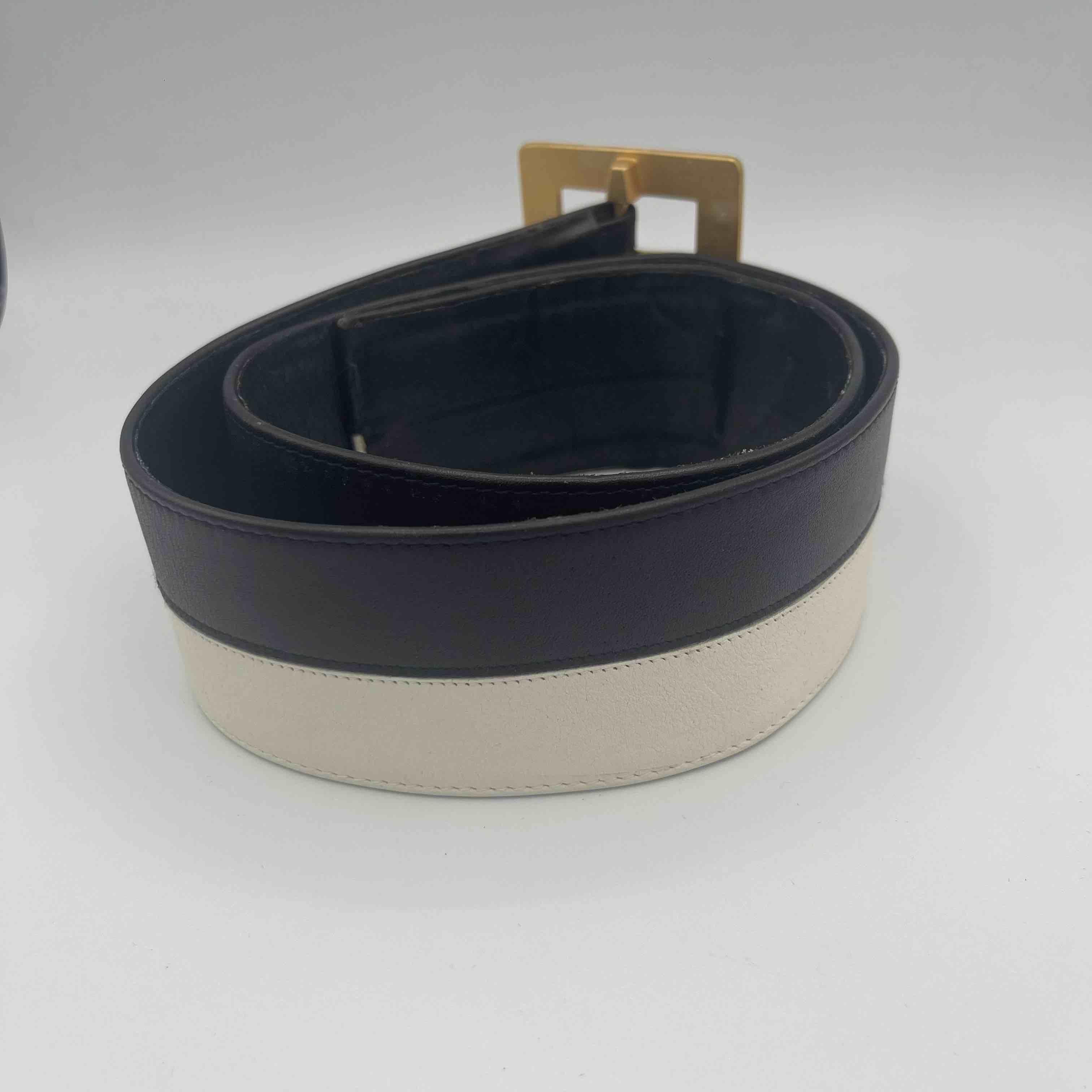  Chanel - Ceinture emblématique Barbie vintage en cuir bicolore Pour femmes 