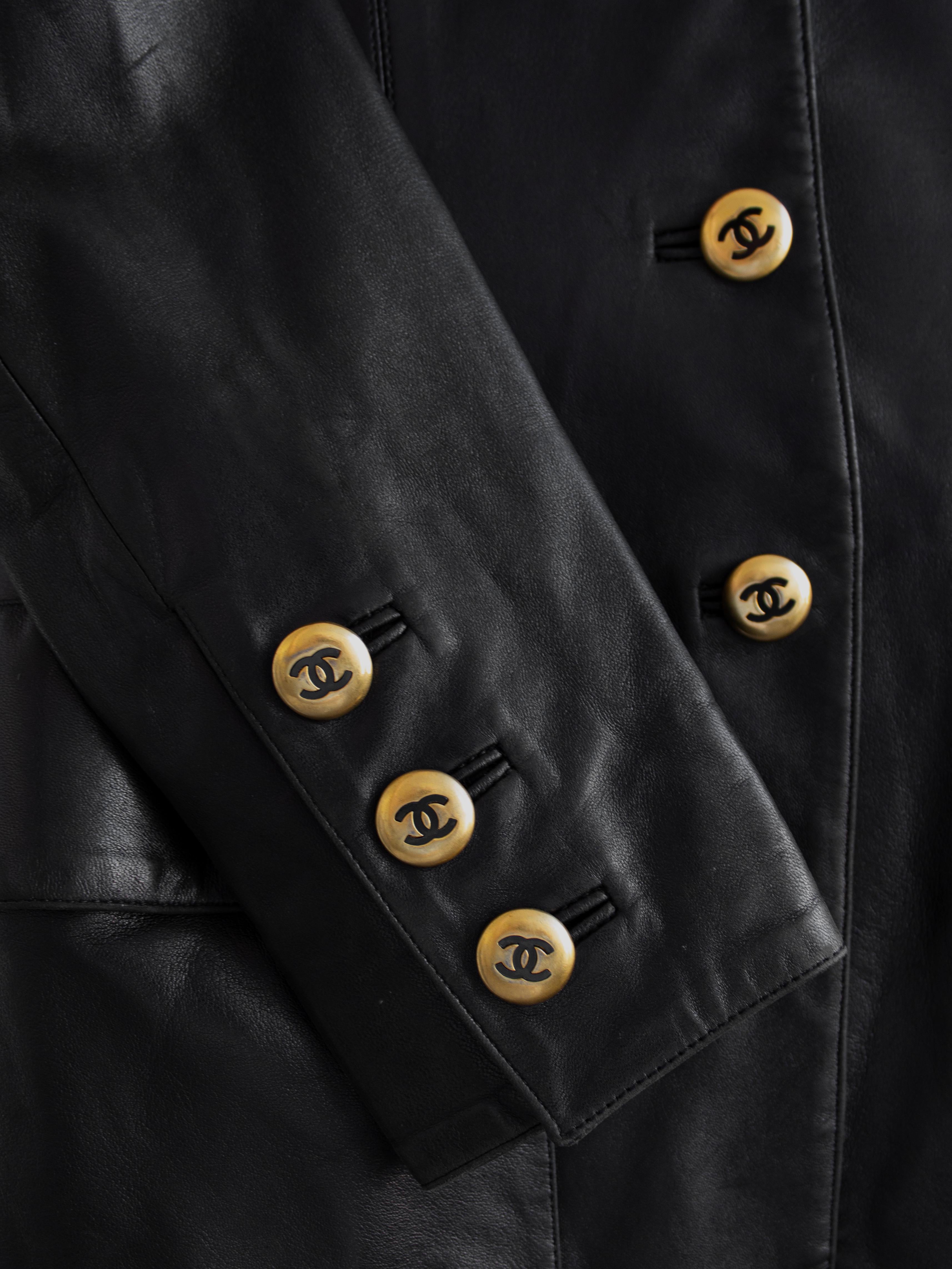 Iconic Chanel Vintage F/W 1992 Black Gold CC Lambskin Leather Suede Jacket 9