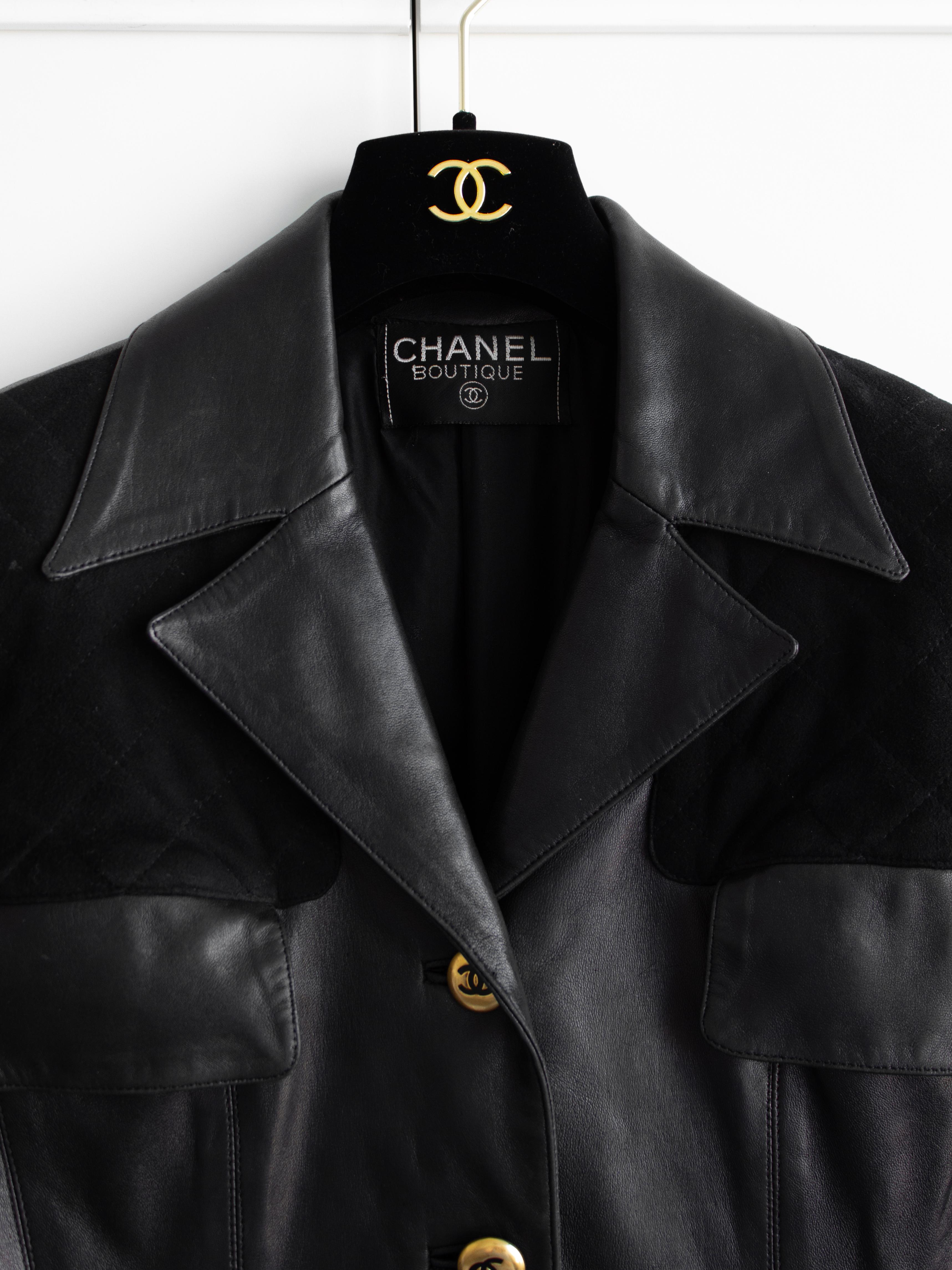 Iconic Chanel Vintage F/W 1992 Black Gold CC Lambskin Leather Suede Jacket 3