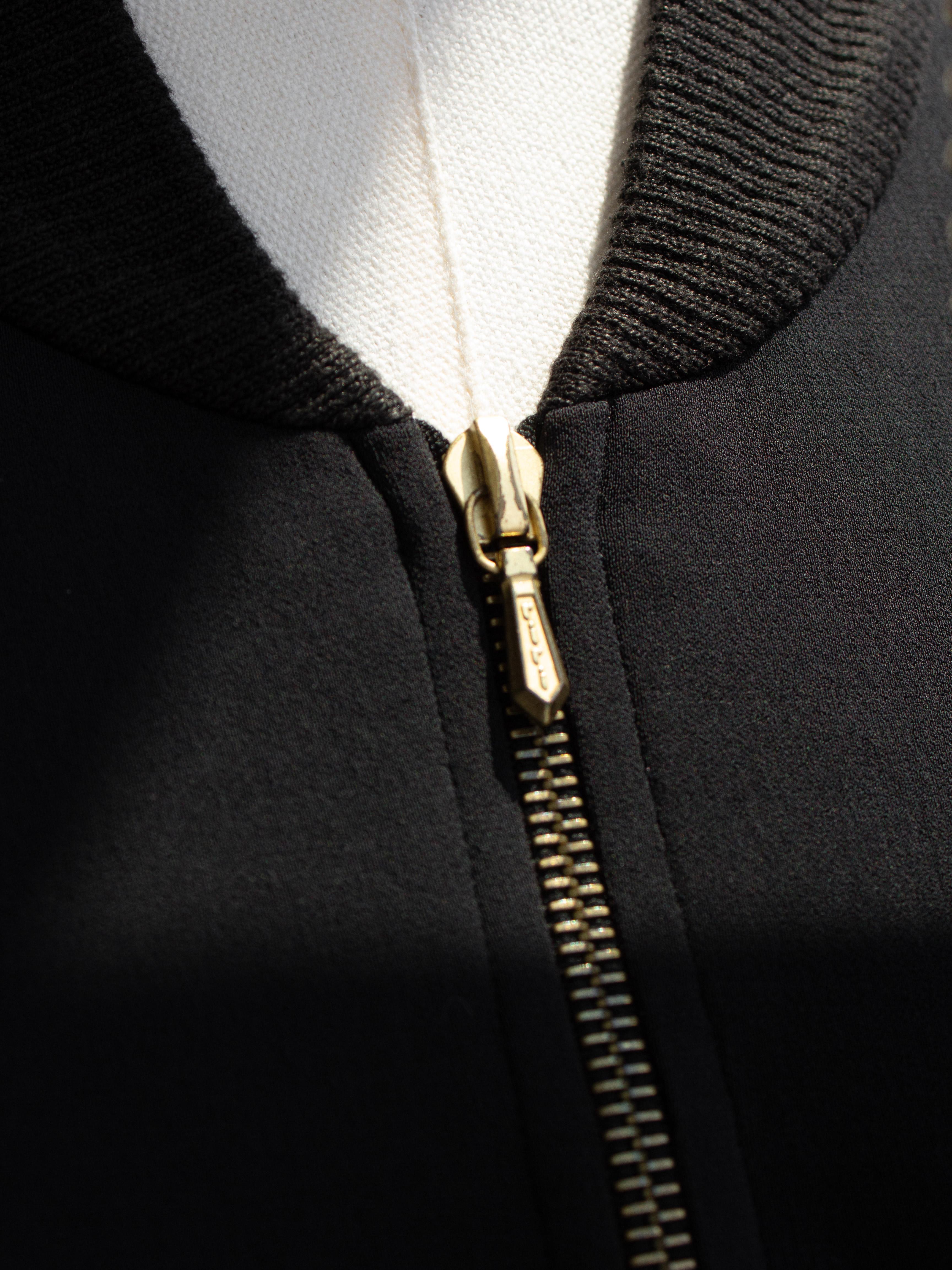 Iconic Chanel Vintage S/S 1992 Karl Black CC Knit Zip Mini 90s Dress For Sale 5