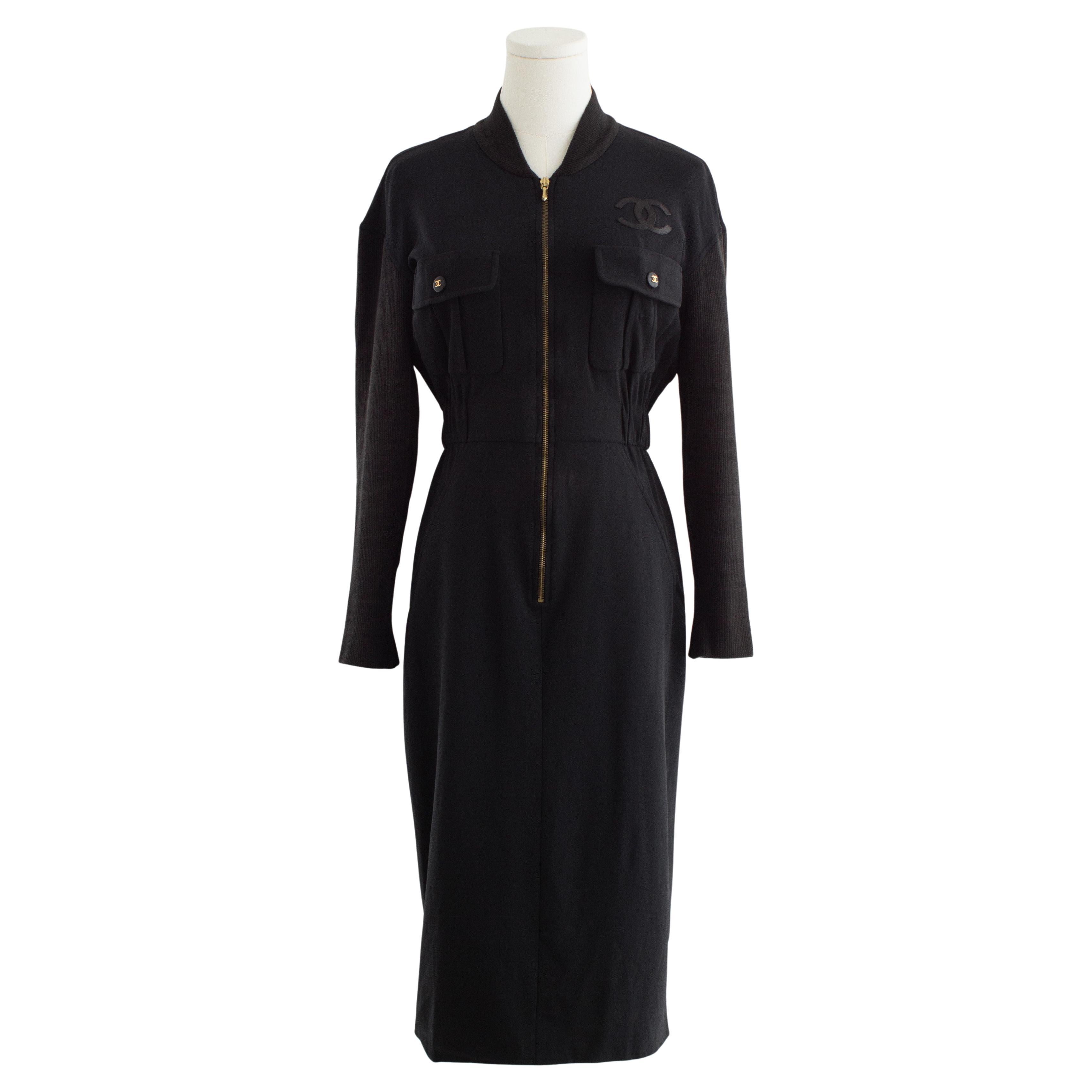Iconic Chanel Vintage S/S 1992 Karl Black CC Knit Zip Mini 90s Dress For Sale