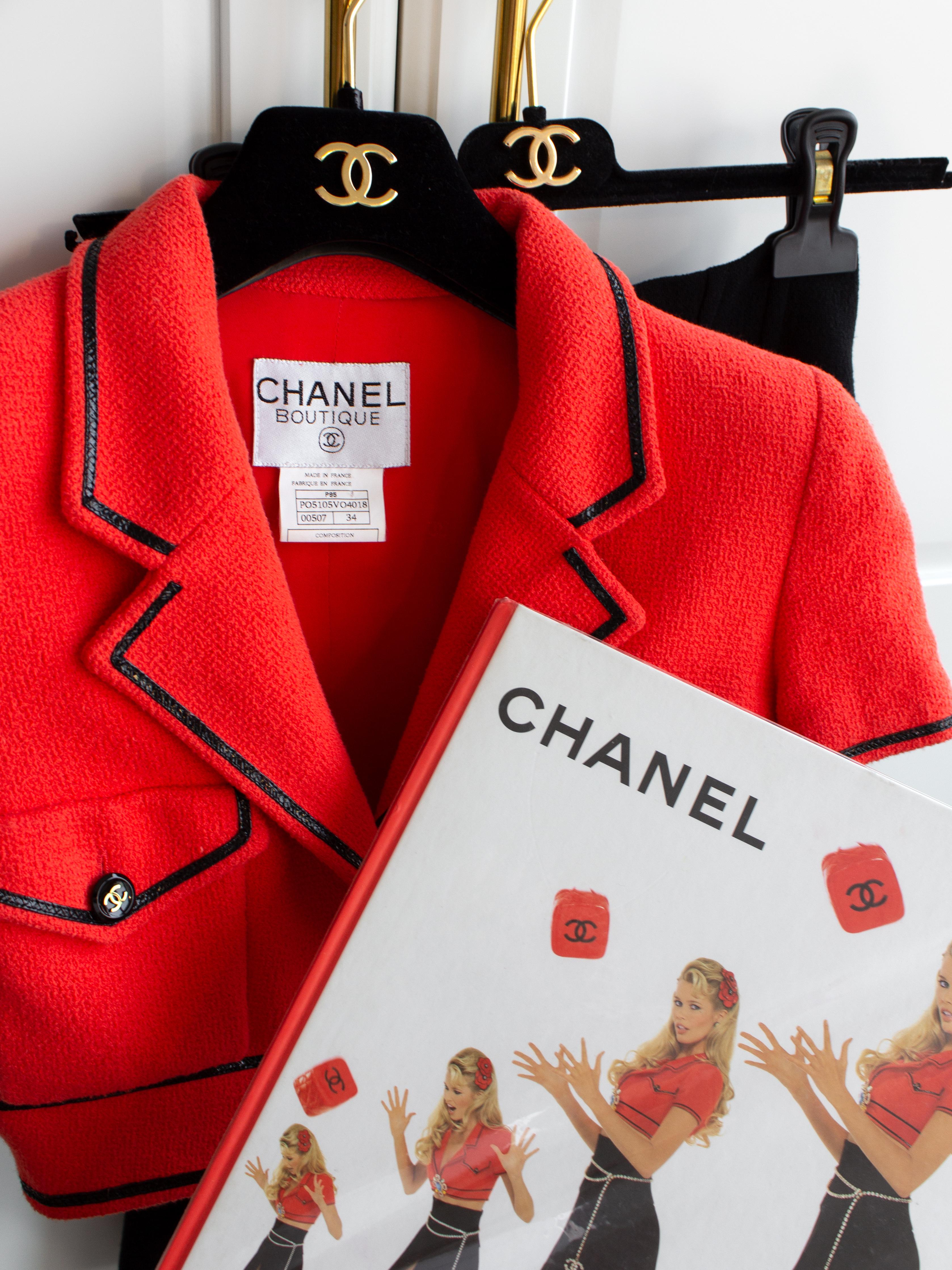Iconic Chanel Vintage S/S 1995 Barbie Cropped Red Black 95P Jacket Corset Skirt  15