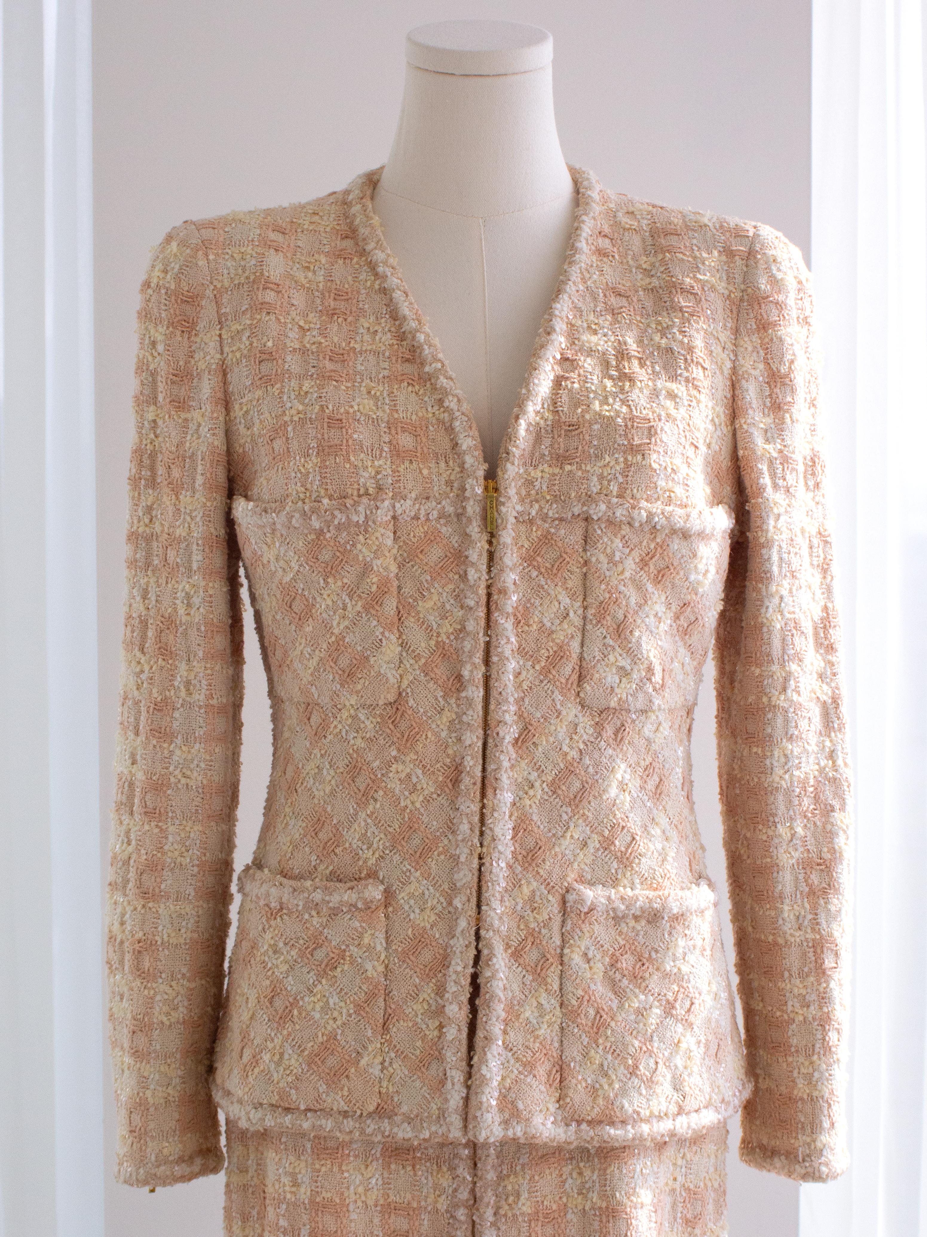 Iconic Chanel Vintage S/S 1995 Barbie Pink Sequin Tweed 95P Jacket Suit 5