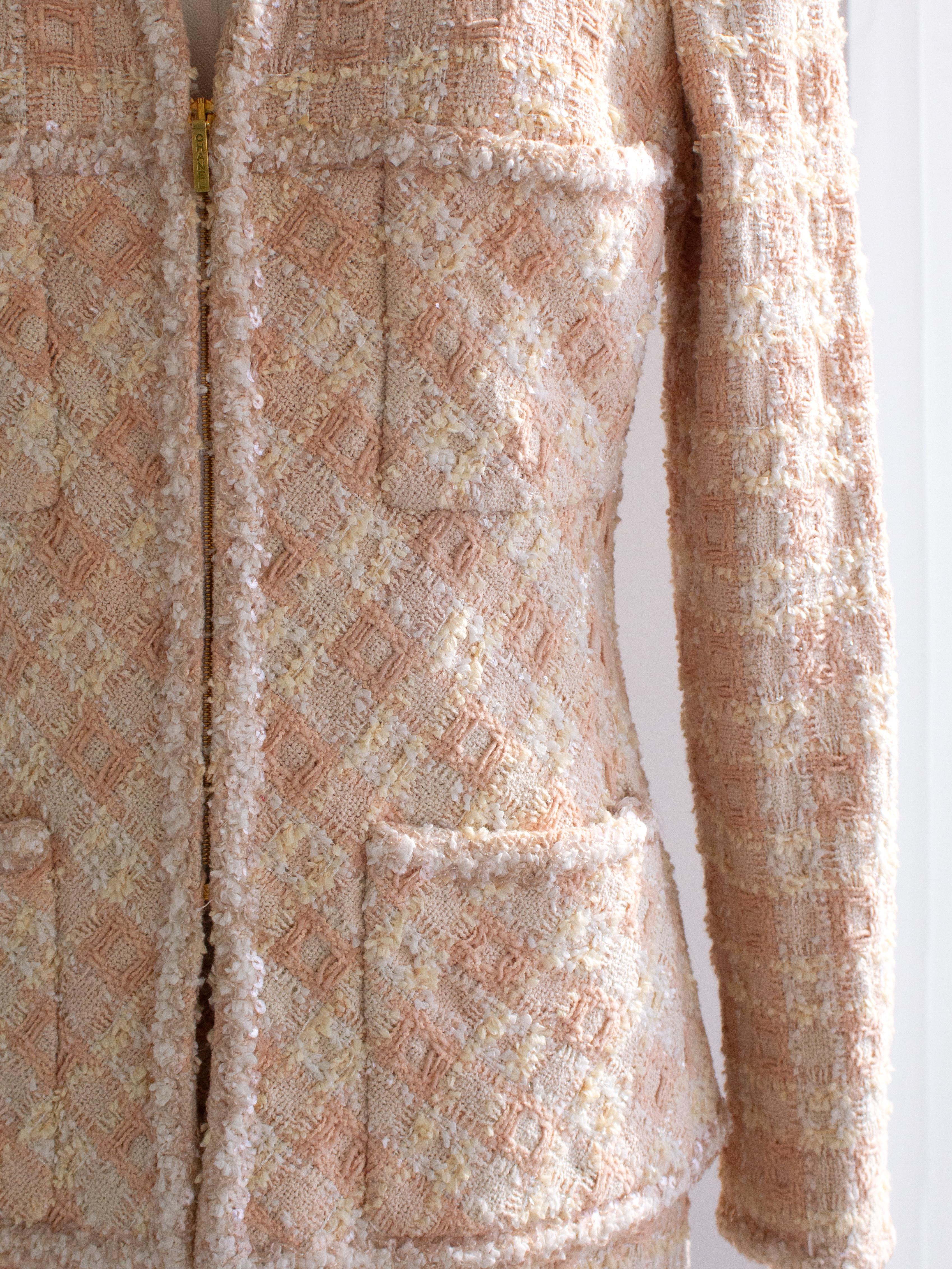 Iconic Chanel Vintage S/S 1995 Barbie Pink Sequin Tweed 95P Jacket Suit 4