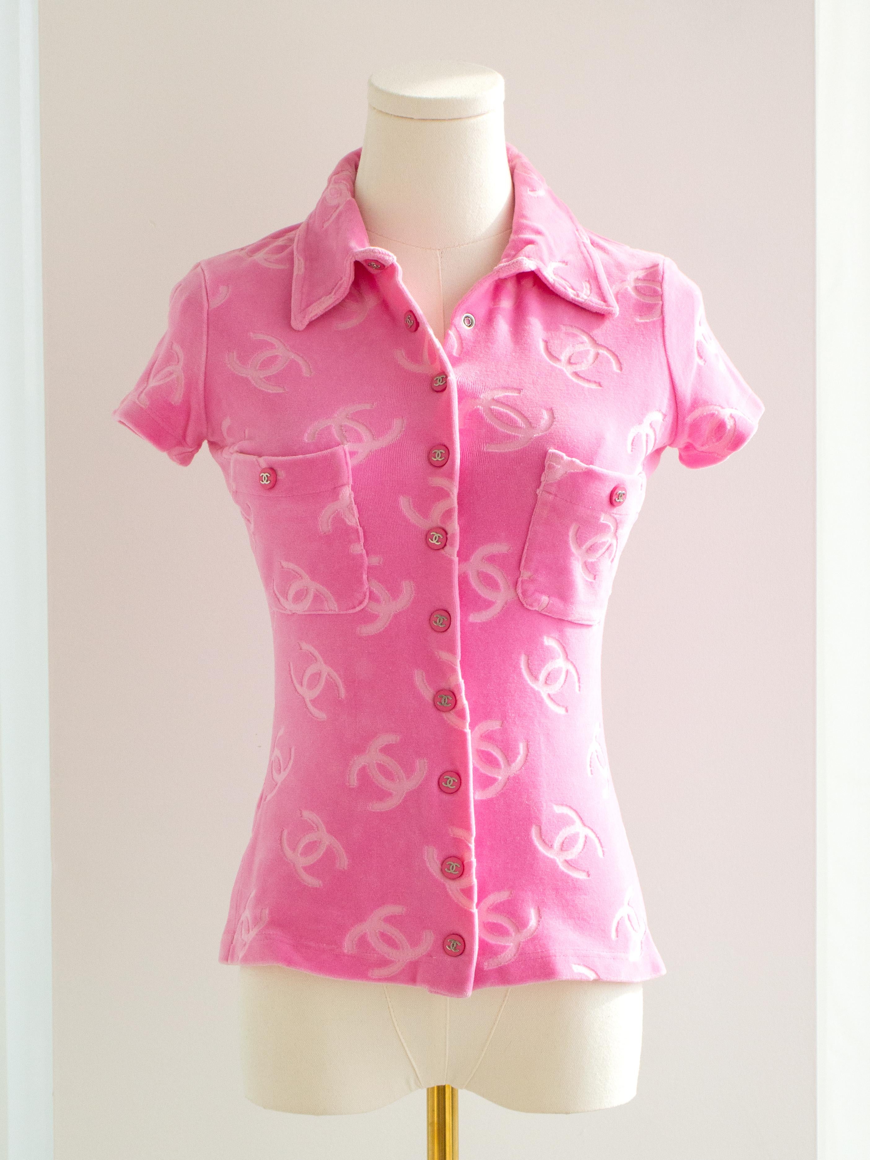 Iconic Chanel Vintage S/S 1996 Pink Velour CC Logo Button 96P Top For Sale 1