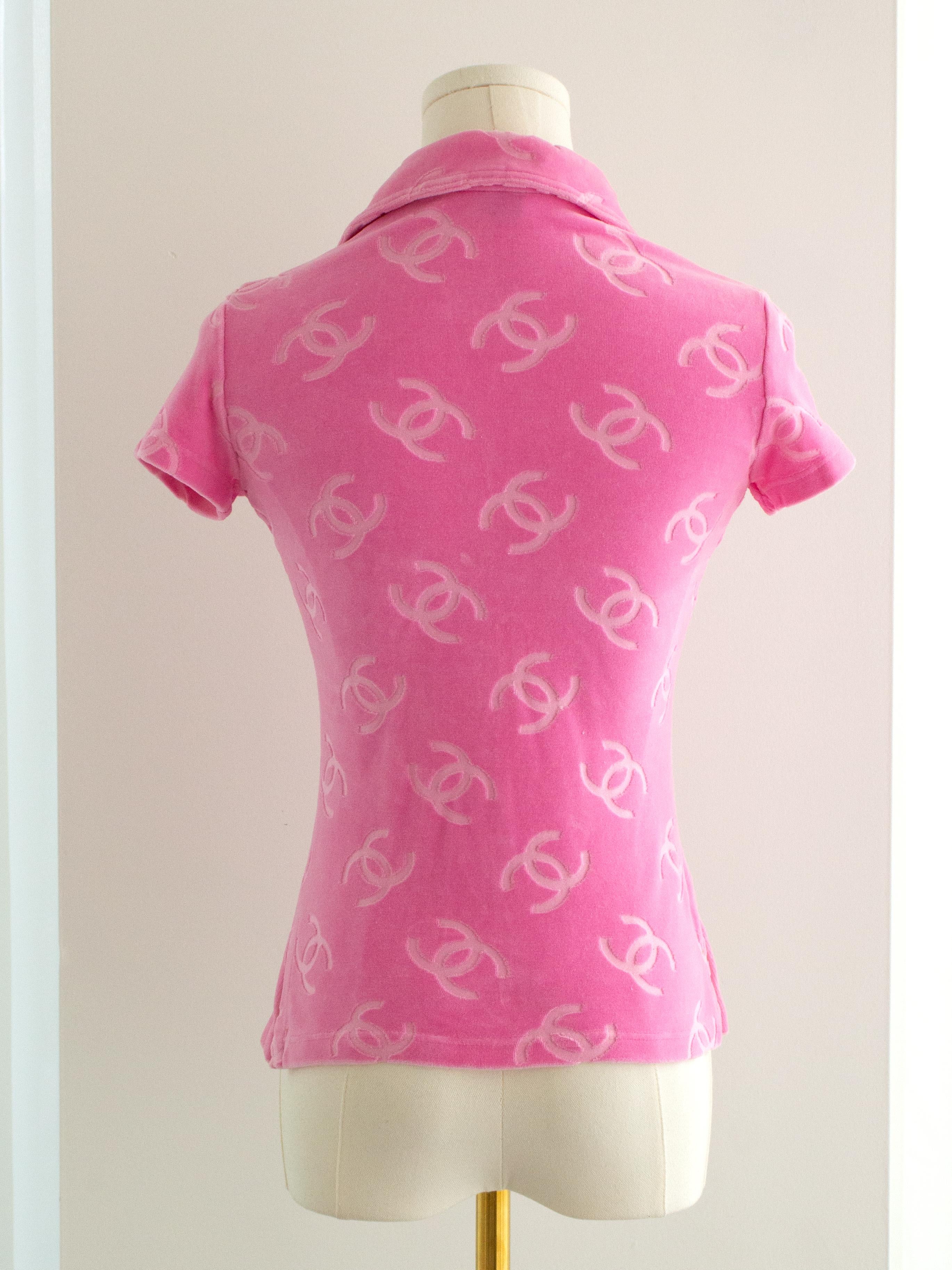 Iconic Chanel Vintage S/S 1996 Pink Velour CC Logo Button 96P Top For Sale 2