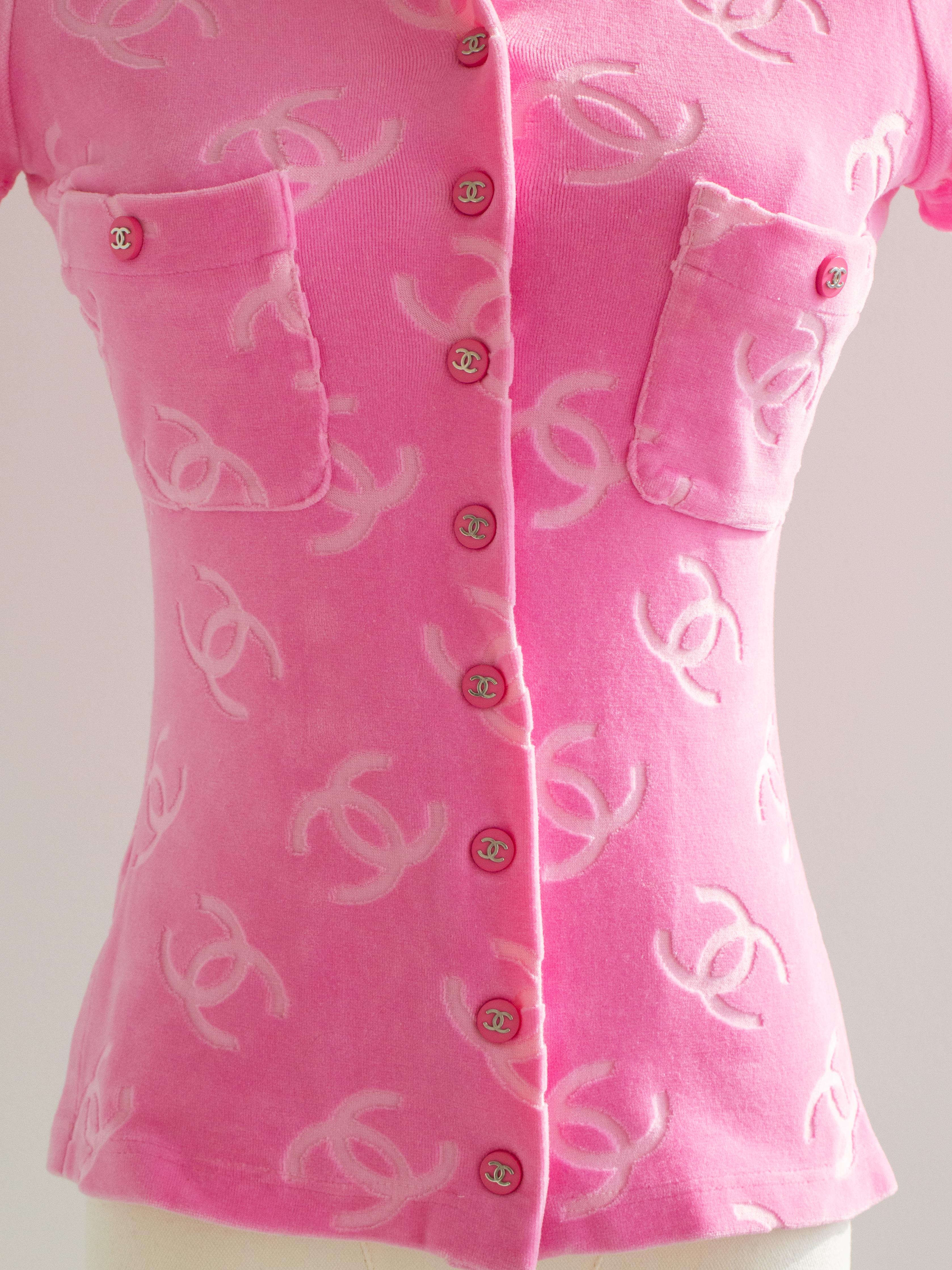 Iconic Chanel Vintage S/S 1996 Pink Velour CC Logo Button 96P Top For Sale 3