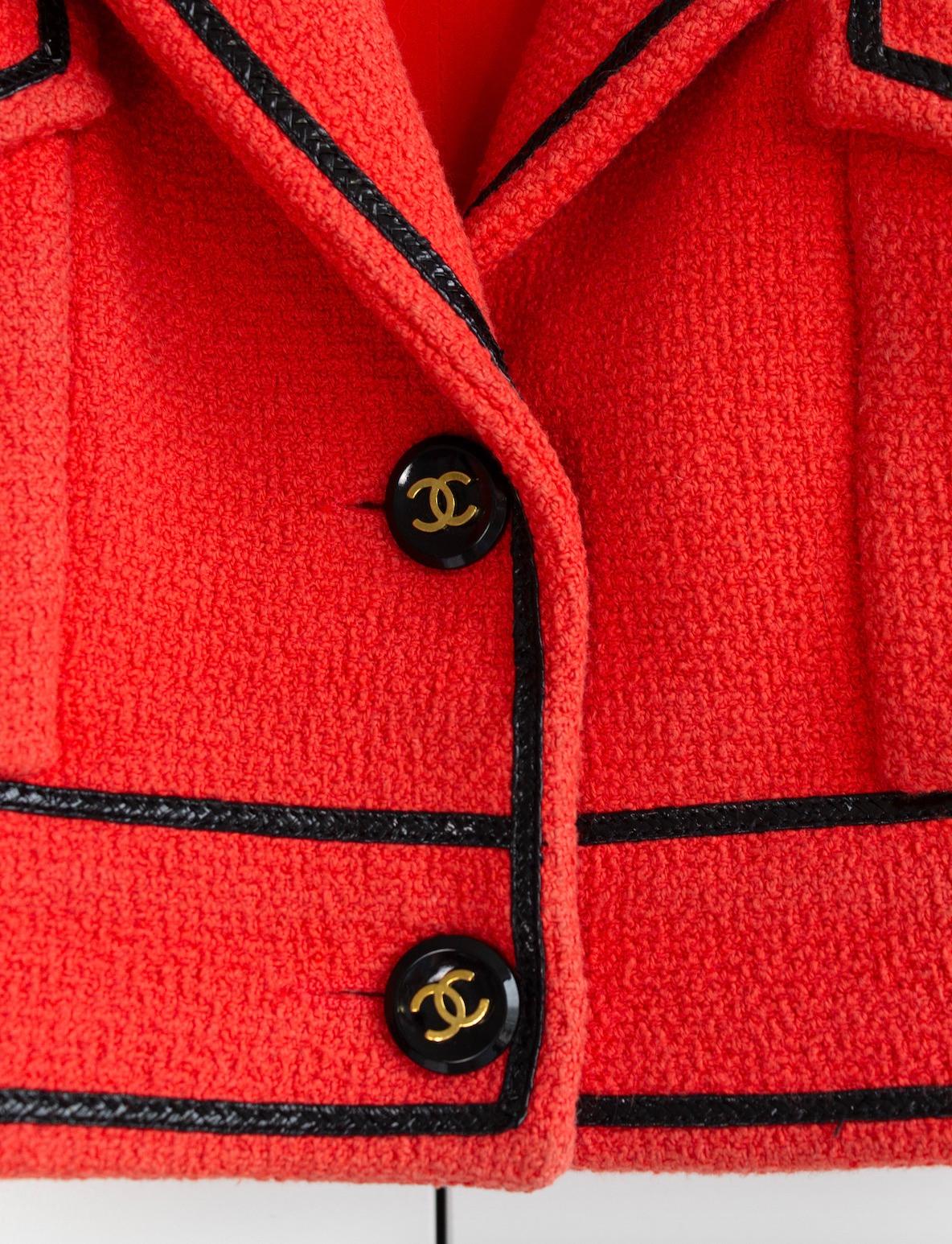 Iconic Chanel Vintage S/S1995 Barbie Cropped Red Black 95P Jacket  For Sale 7