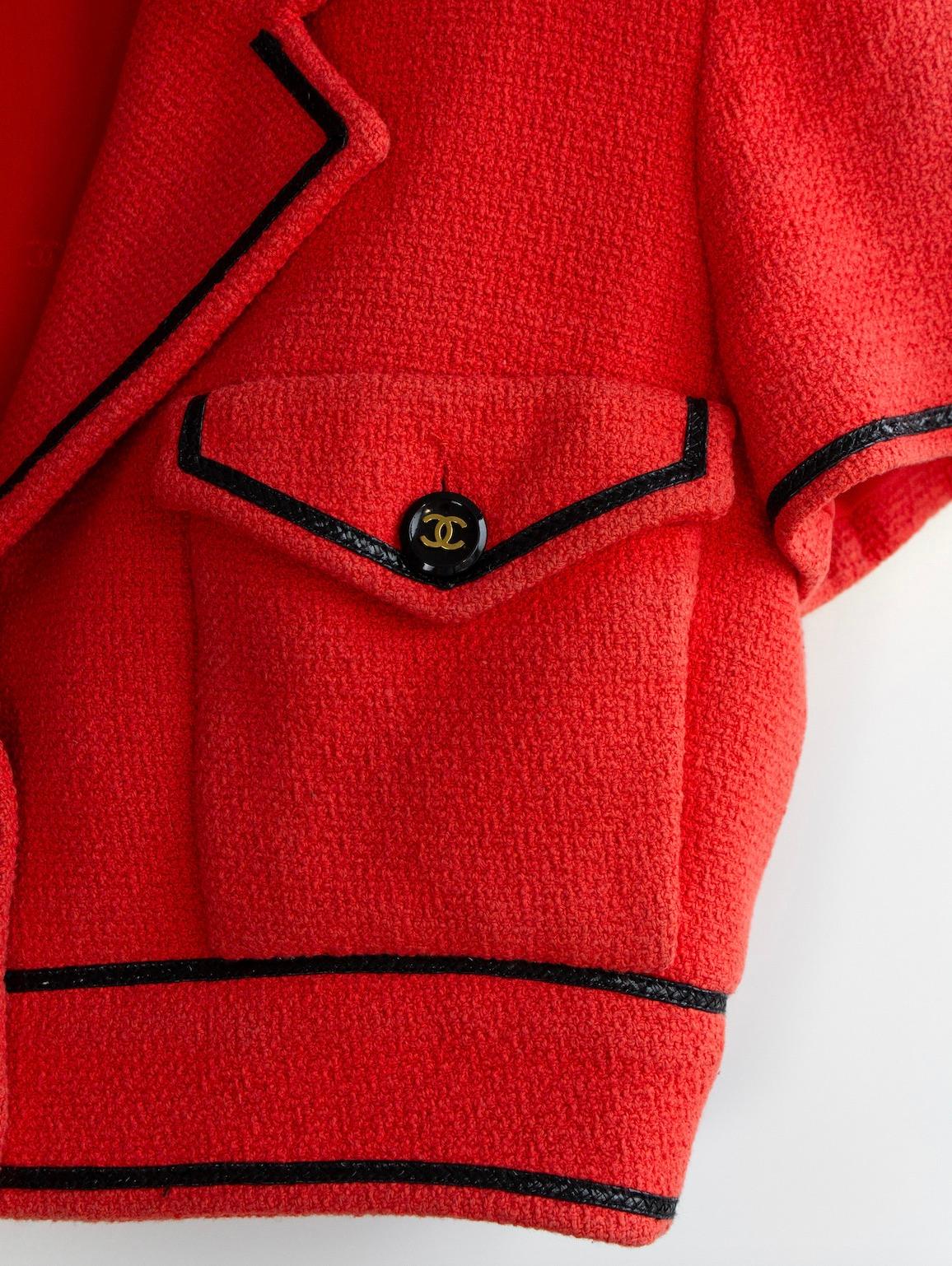Iconic Chanel Vintage S/S1995 Barbie Cropped Red Black 95P Jacket 11