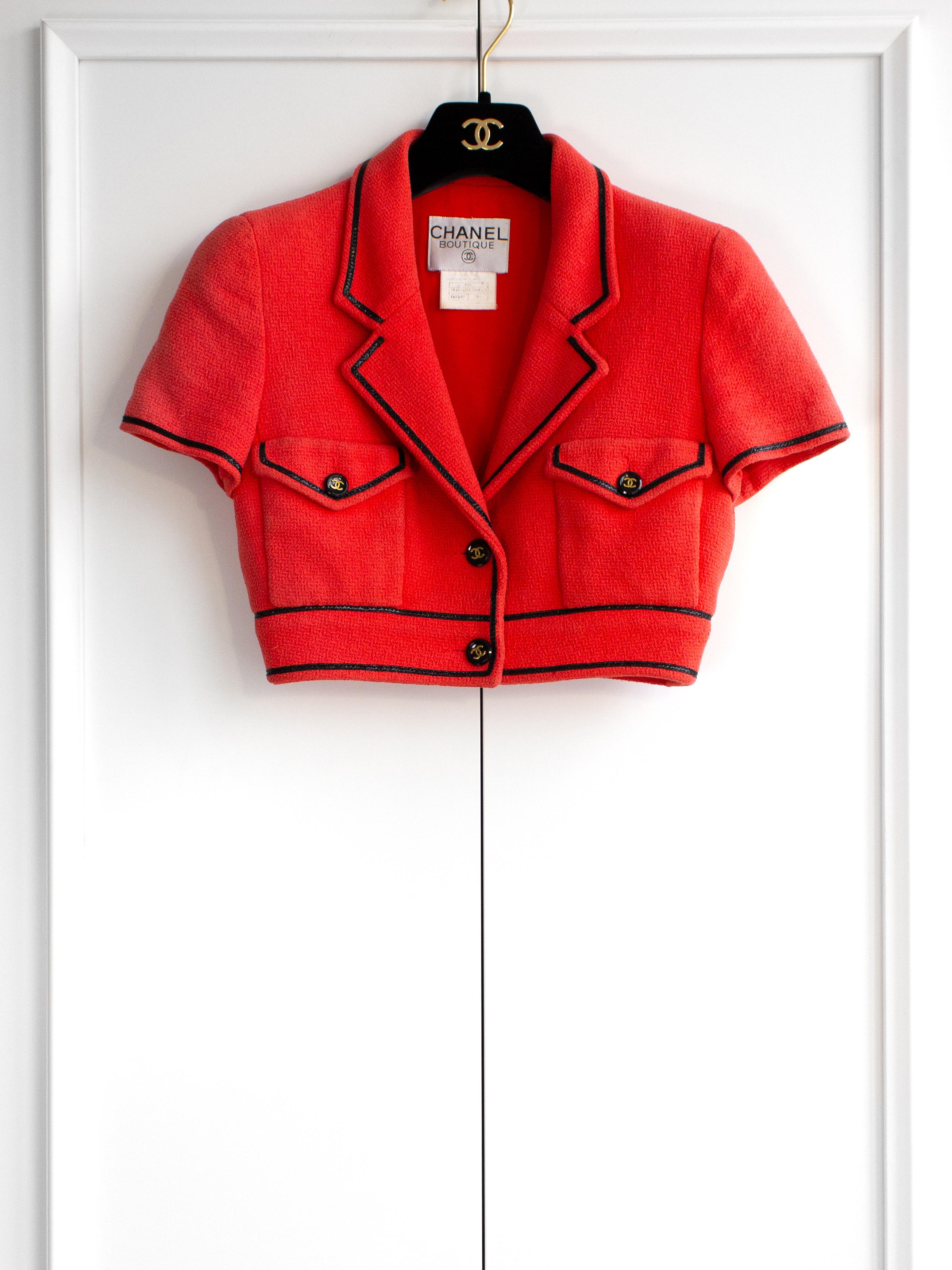 Iconic Chanel Vintage S/S1995 Barbie Cropped Red Black 95P Jacket 2