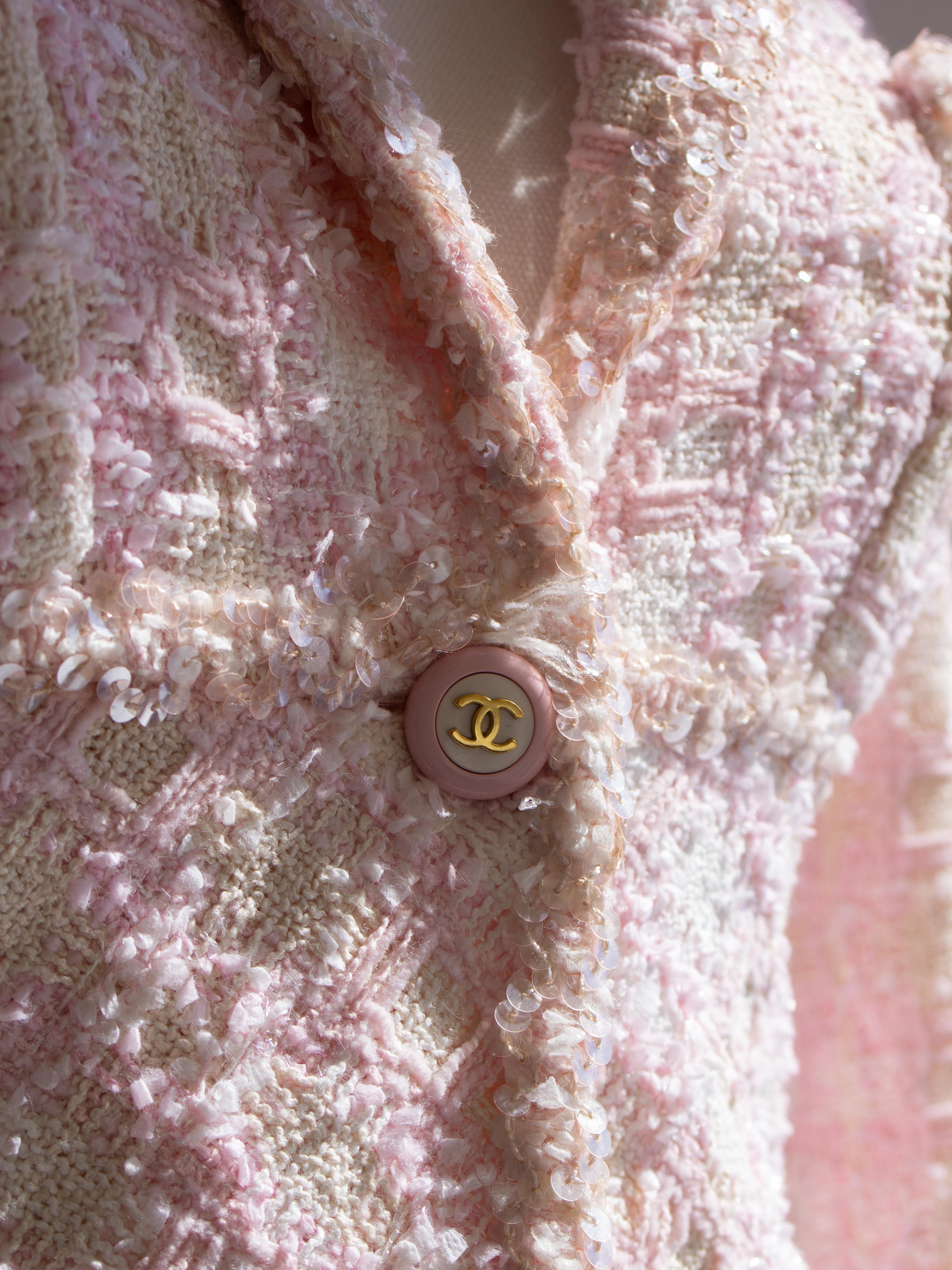 Iconic Chanel Vintage S/S1995 Barbie Pink Sequin Tweed 95P Jacket Suit 6