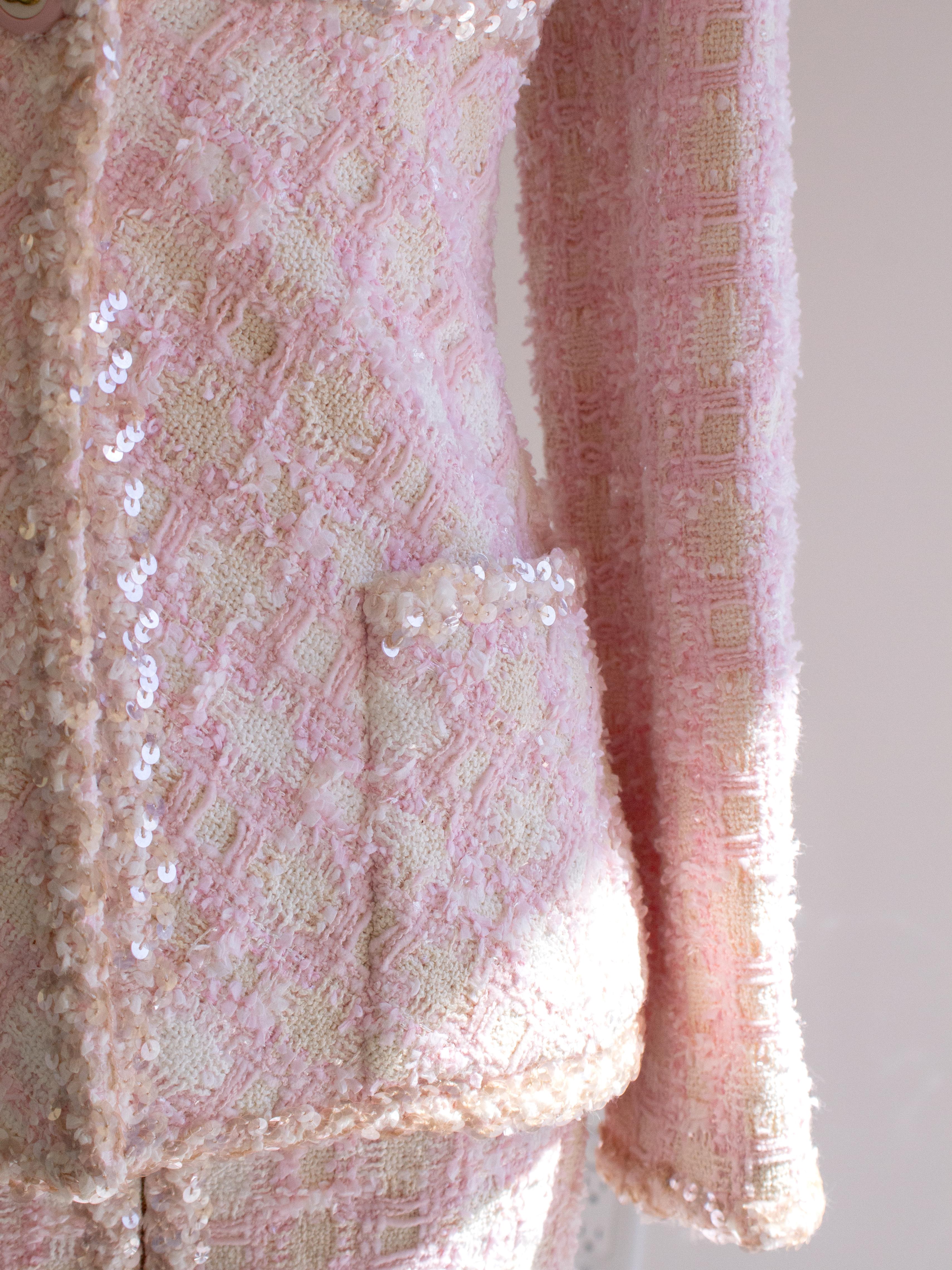 Iconic Chanel Vintage S/S1995 Barbie Pink Sequin Tweed 95P Jacket Suit 8