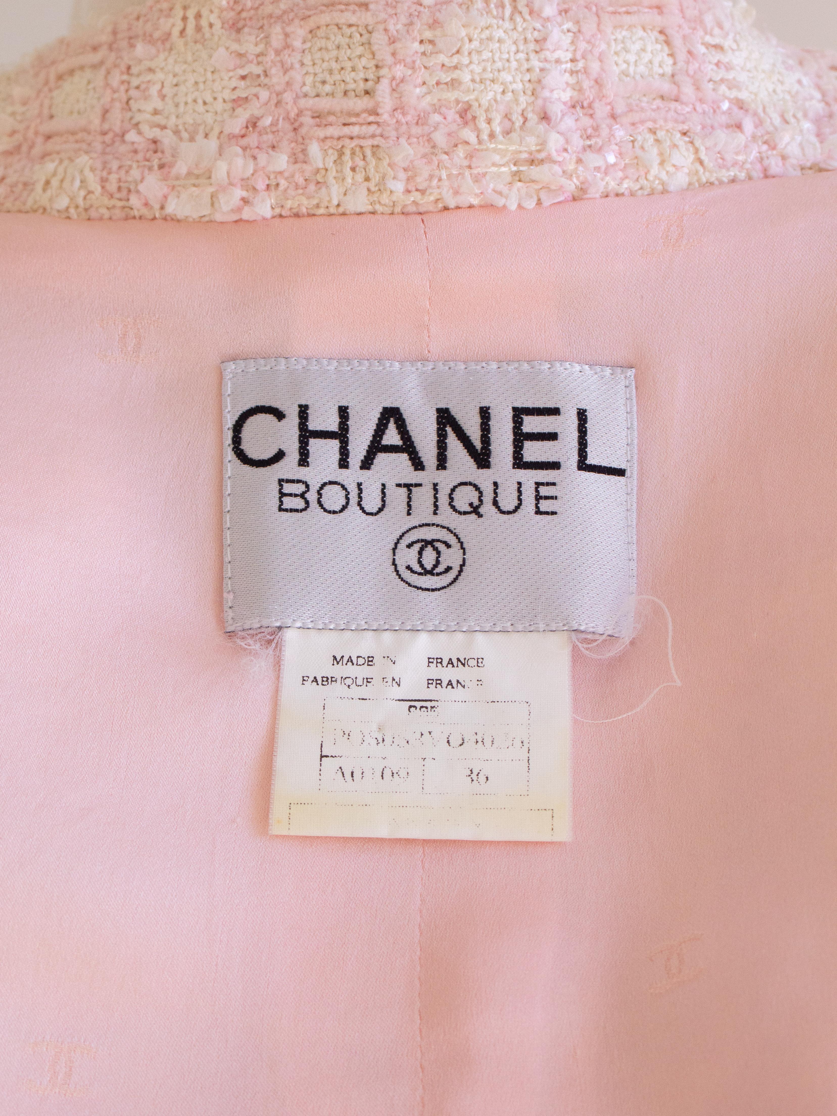 Iconic Chanel Vintage S/S1995 Barbie Pink Sequin Tweed 95P Jacket Suit 10