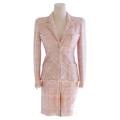 Iconic Chanel Vintage S/S1995 Barbie Pink Sequin Tweed 95P Jacket Suit
