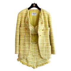 Iconic Chanel Vintage Spring 1994 Yellow Tweed Bra Shorts Jacket 94P Suit