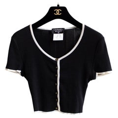 Iconic Chanel Vintage Spring 1995 Black White Ribbed CC 95P Cropped Cardigan