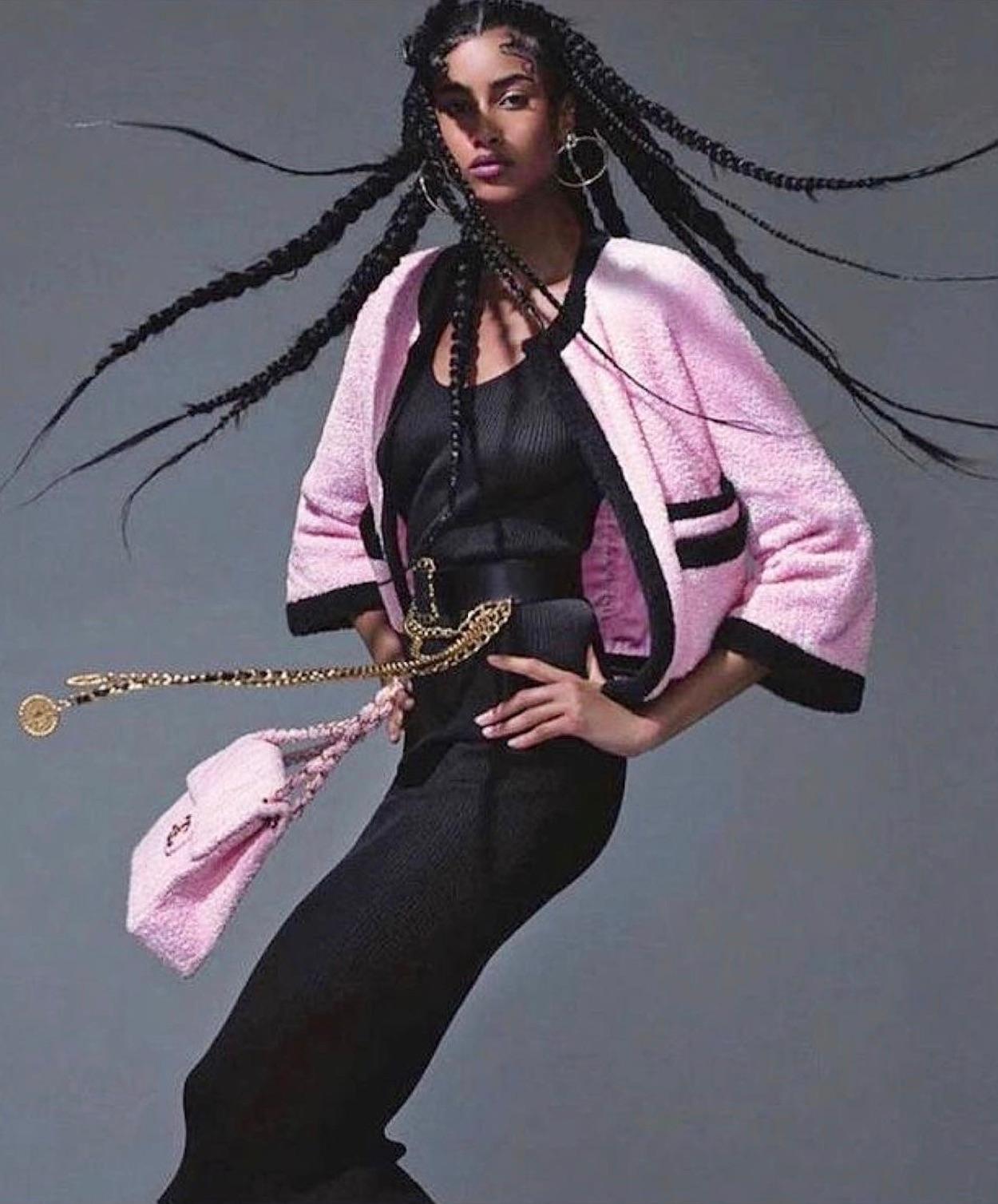 Iconic Chanel Vintage Spring/Summer 1992 Pink Black Terry Jacket 2
