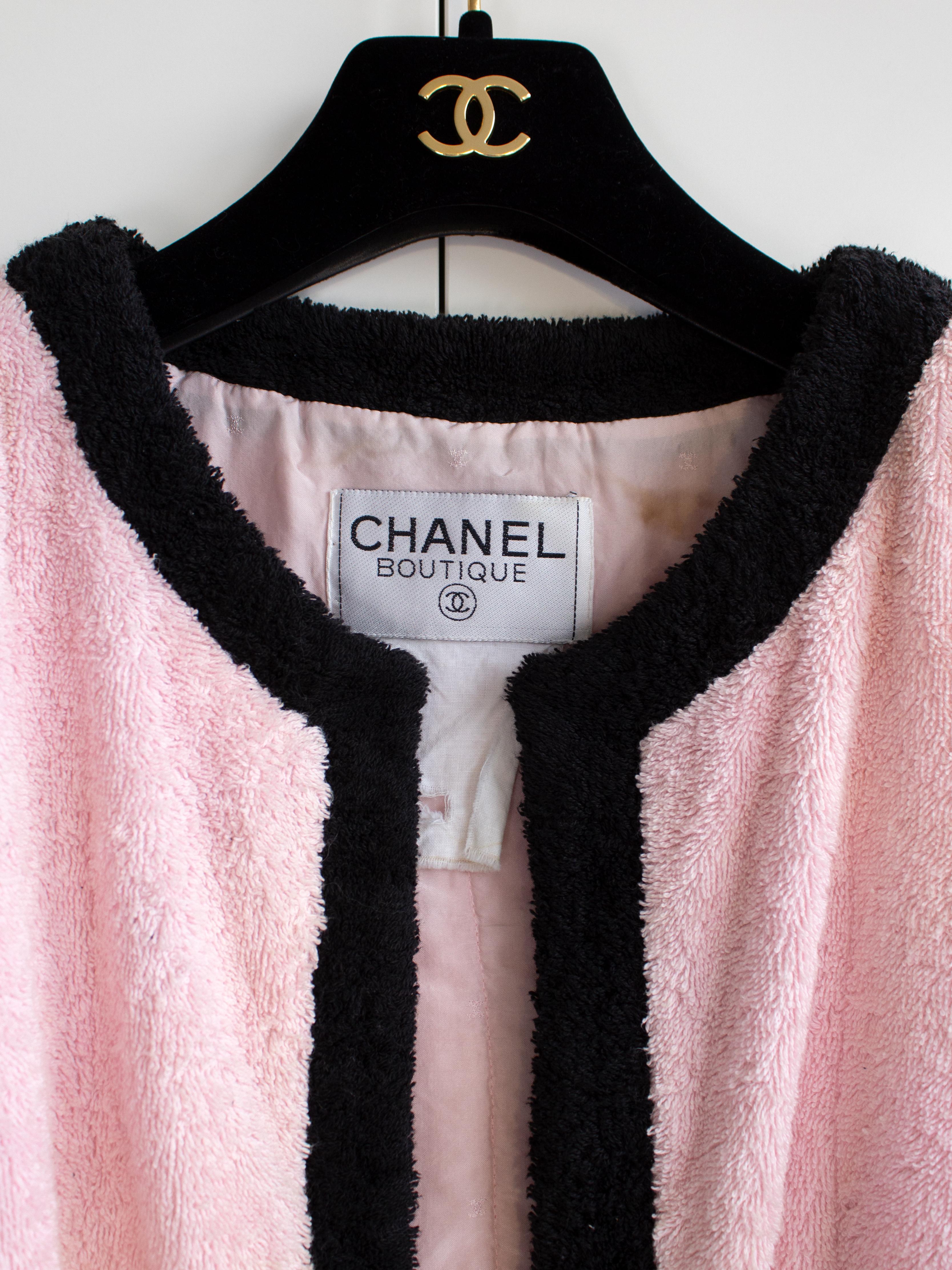 Iconic Chanel Vintage Spring/Summer 1992 Pink Black Terry Jacket 5