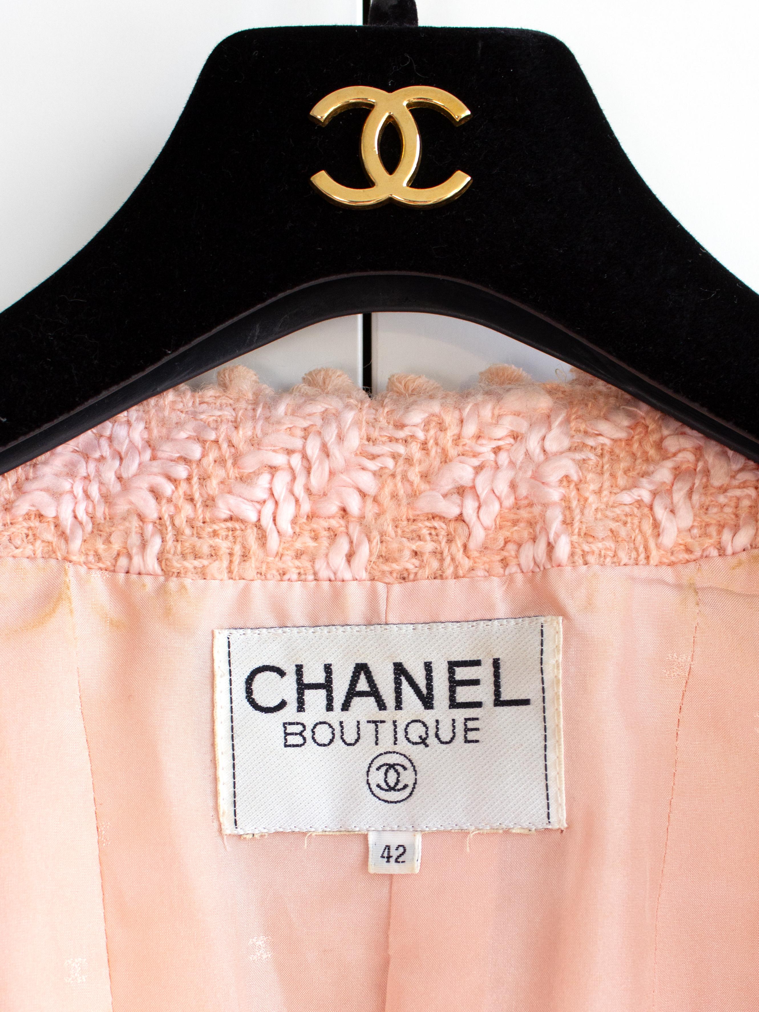 Ikonische Chanel Vintage Frühjahr/Sommer 1993 Laufsteg Rosa Fantasie Tweed 93P Jacke im Angebot 5