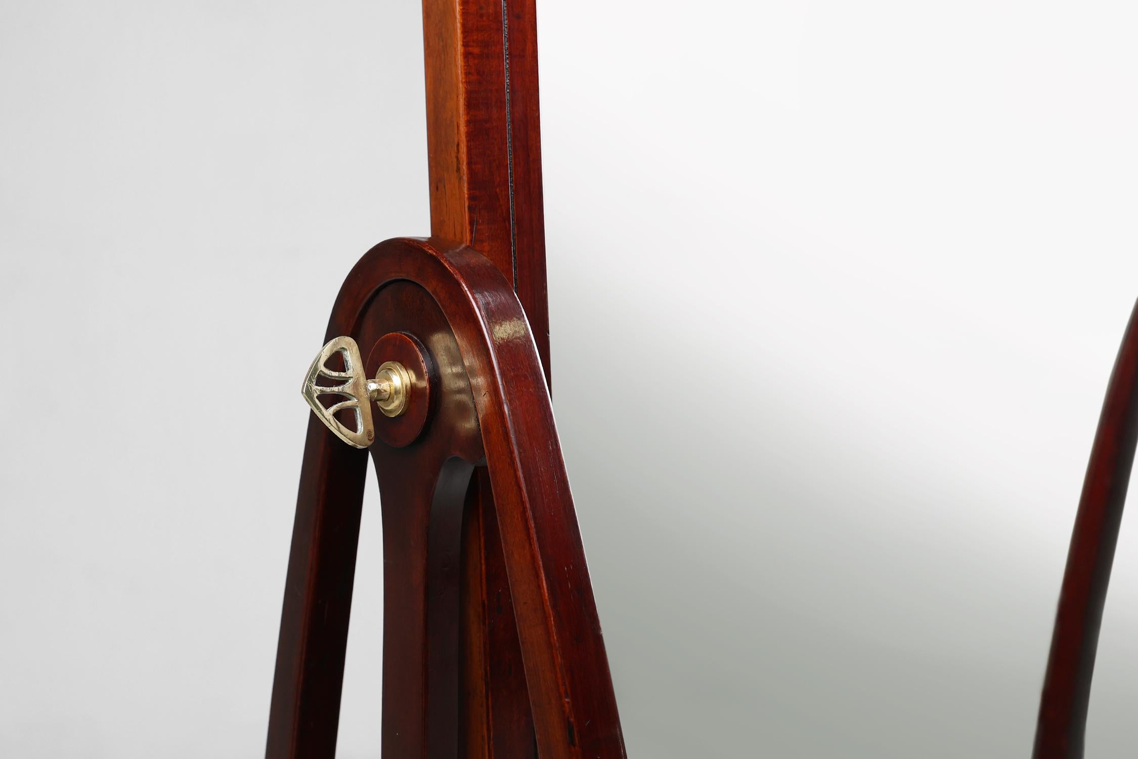 Début du 20ème siècle Iconique miroir chevalière modèle 9954 de Thonet, Autriche, vers 1904 en vente