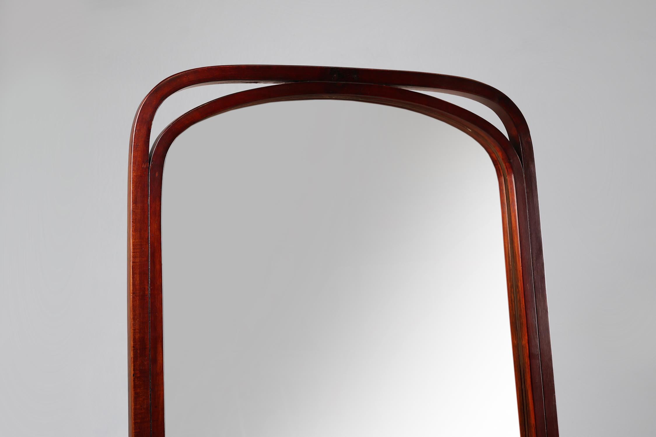 Iconique miroir chevalière modèle 9954 de Thonet, Autriche, vers 1904 en vente 1