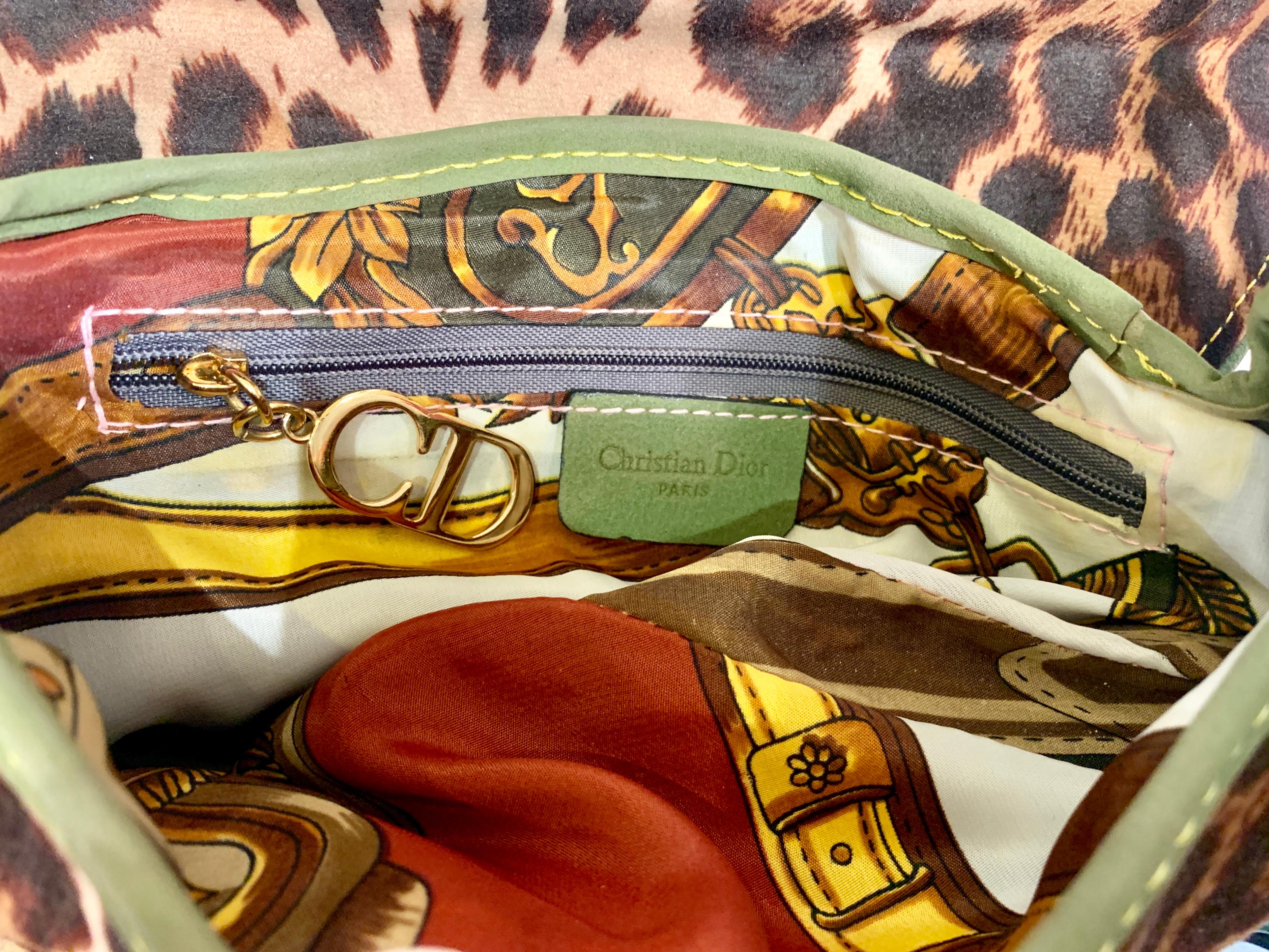 Ikonische Christian Dior Satteltasche mit Leopardenmuster und goldfarbener Logo-Hardware 2