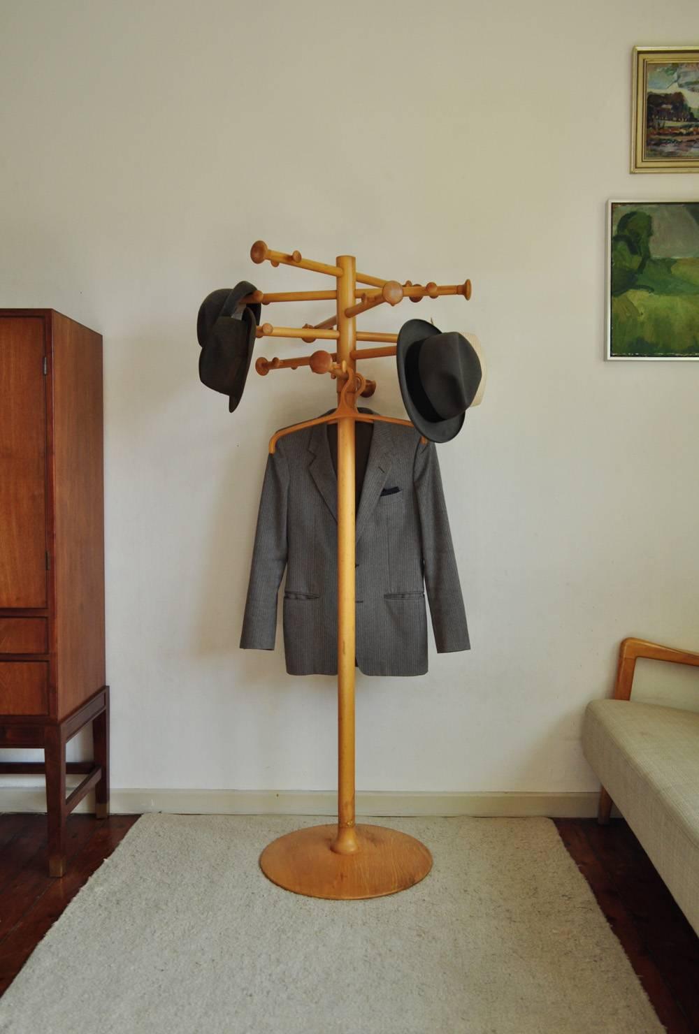 Danois Porte-manteaux et porte-chapeaux emblématiques de Nanna Ditzel, Danemark