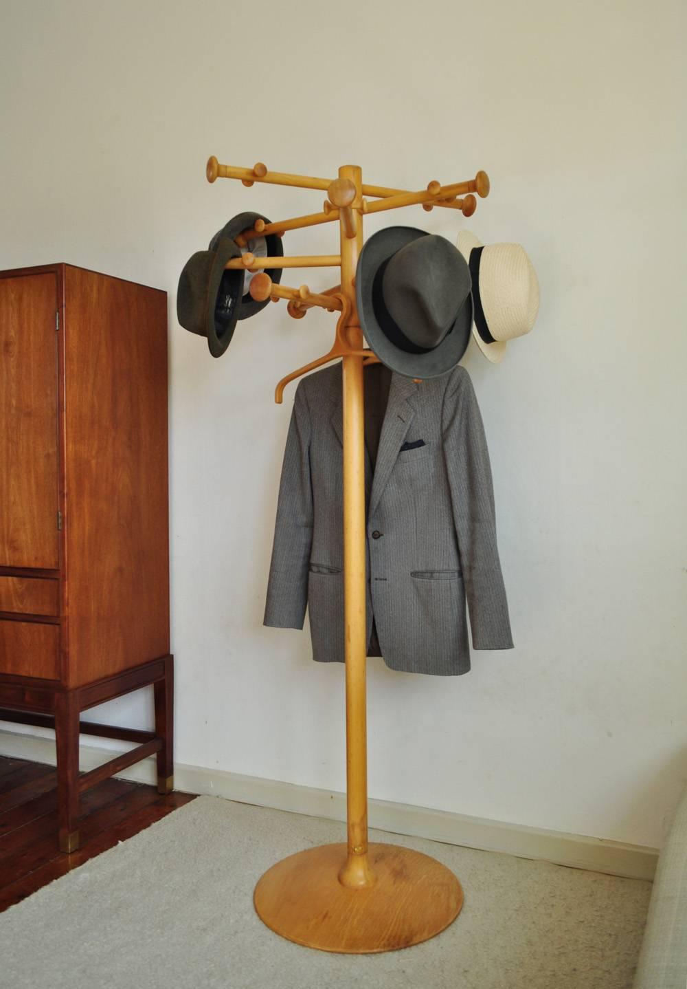 Porte-manteaux et porte-chapeaux emblématiques de Nanna Ditzel, Danemark 1