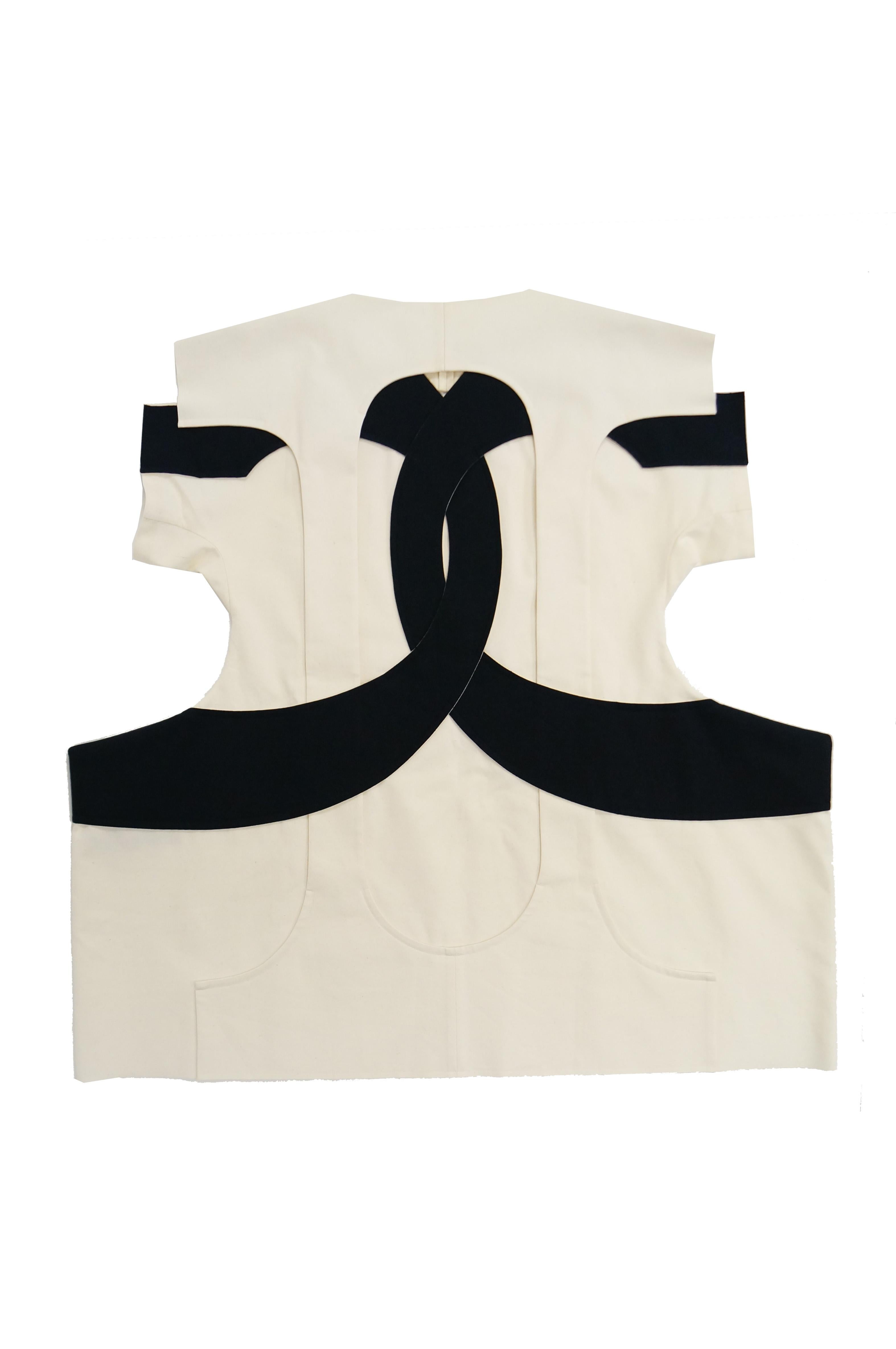 Beige Iconic Comme des Garçons Black and White Flat Pack Runway Dress 2014 For Sale