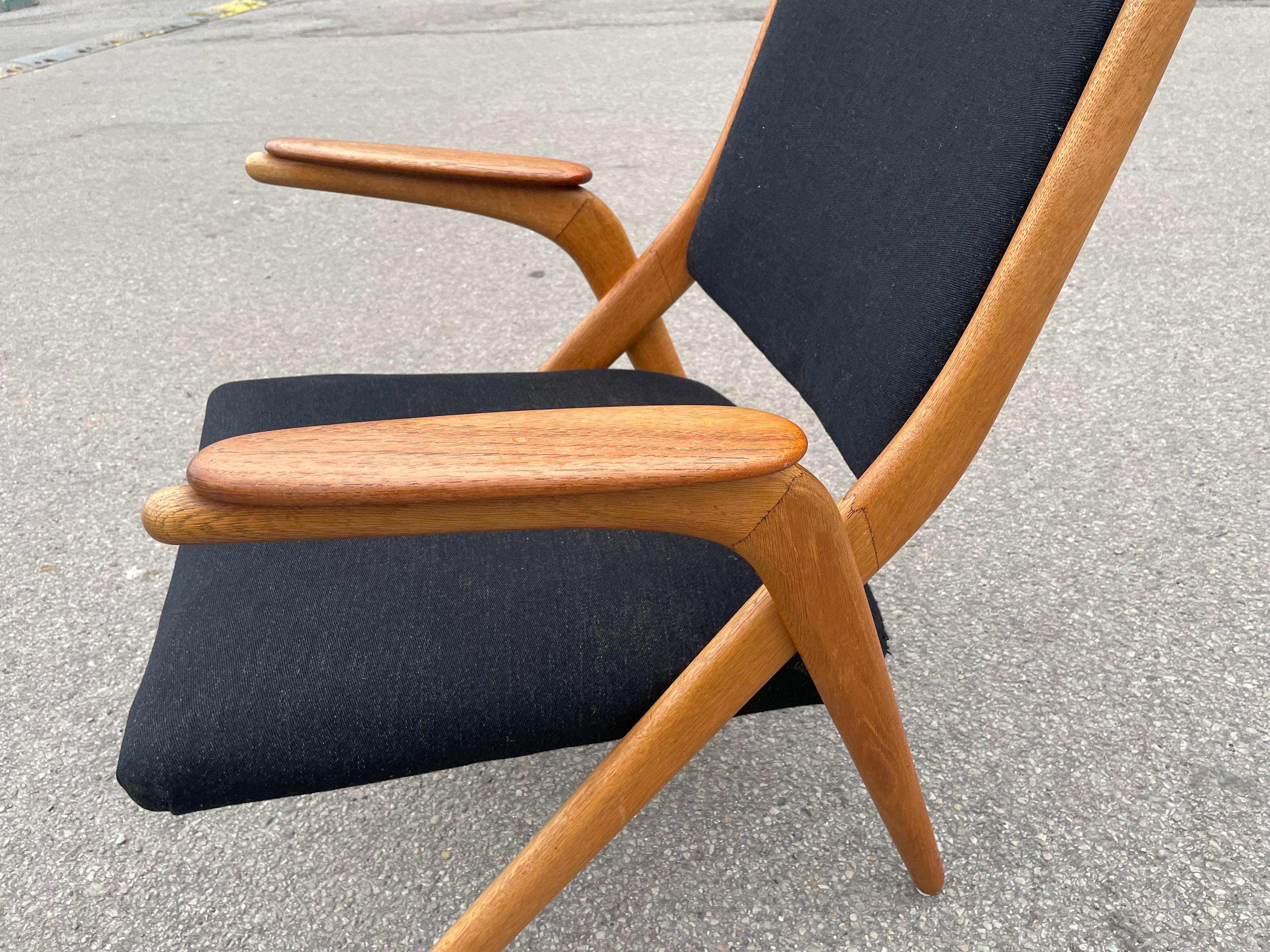 Arne Hovmand-Olsen Danish Modern Scissor Lounge Chair in Teak + Beech, 1960s For Sale 1