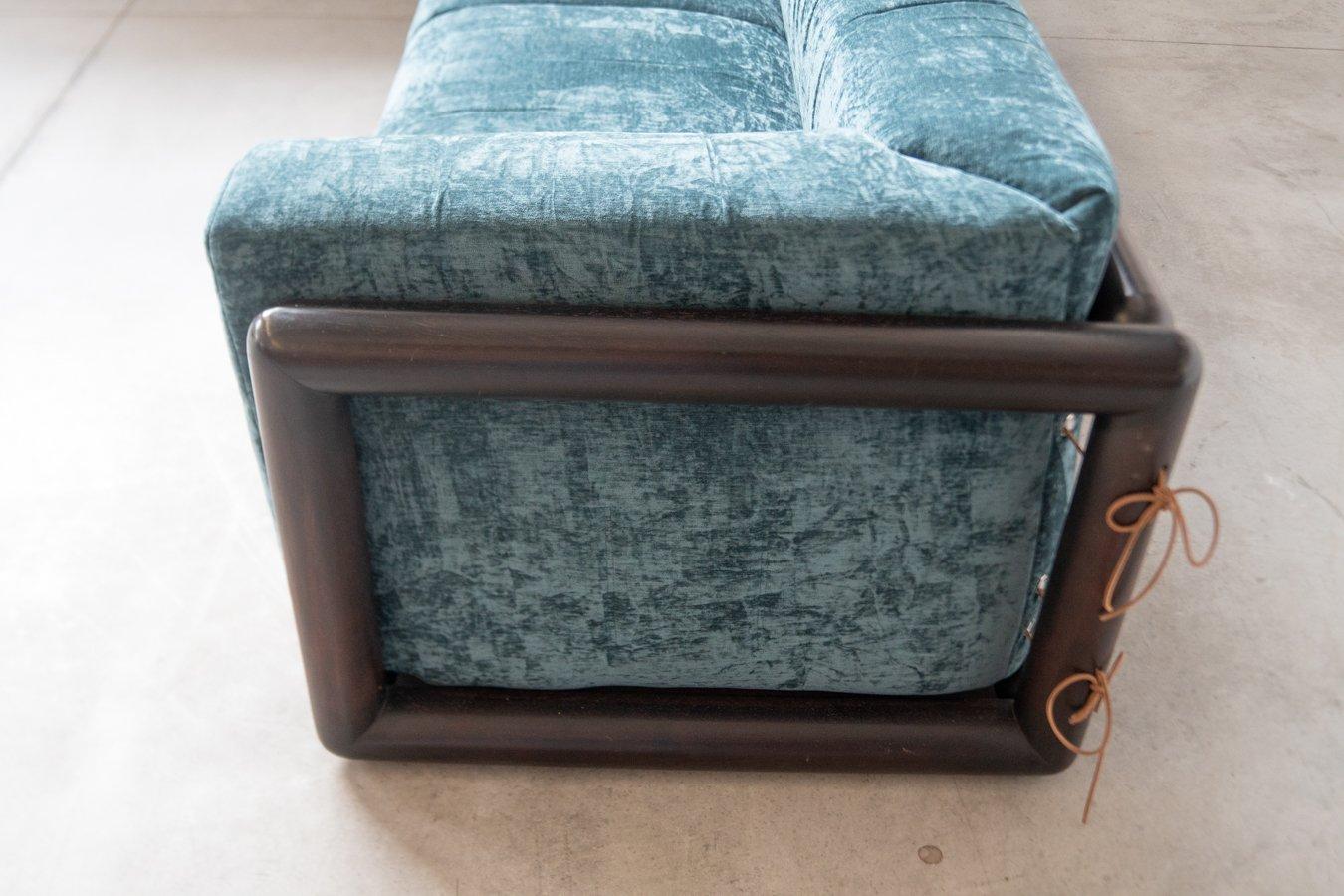 Velluto Iconic “Cornaro” Sofa by Carlo Scarpa for Gavina, 1973 – A Masterpiece of Italia in vendita