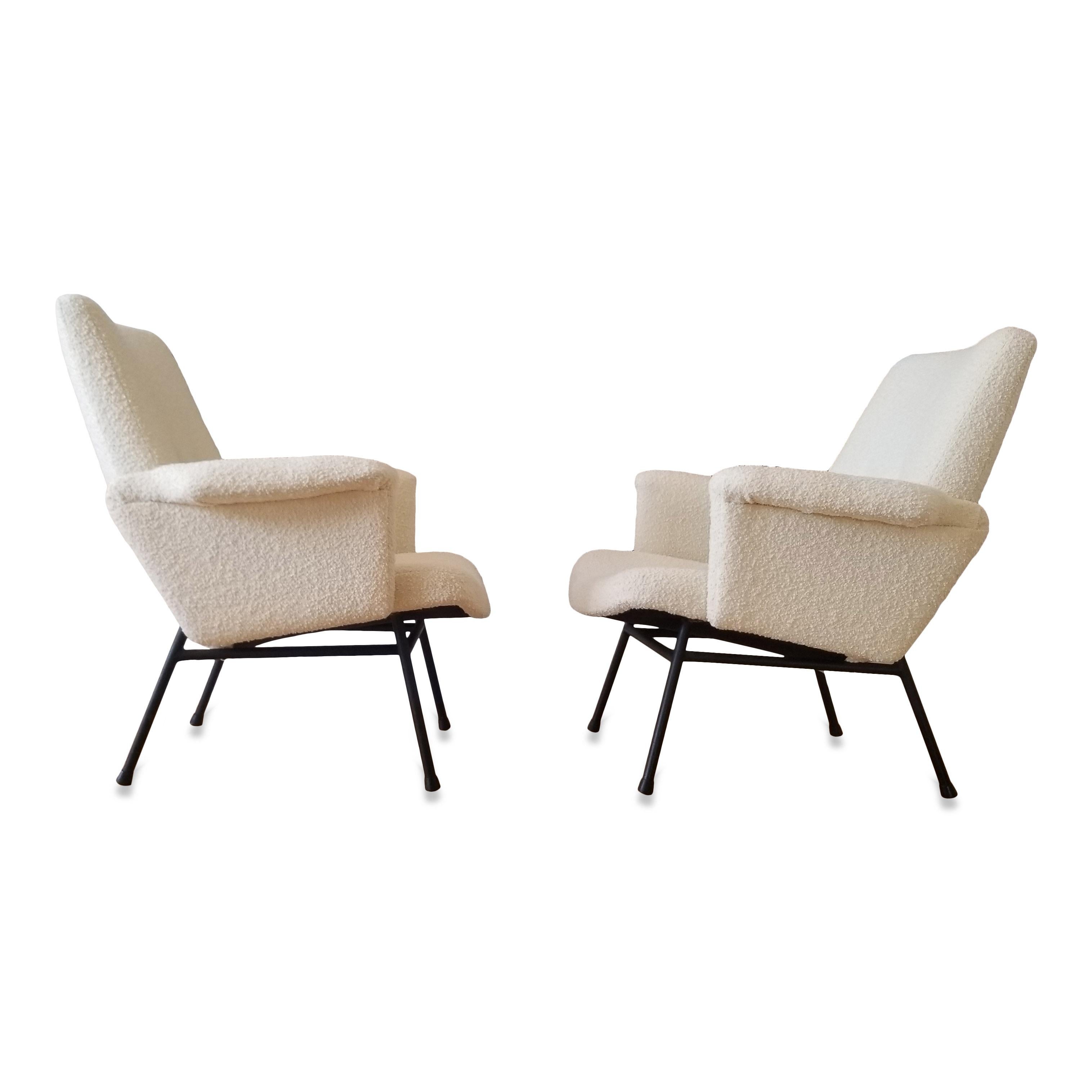 Upholstery Iconic Crème Bouclette SK660 Armchairs by Pierre Guariche, France, 1960s