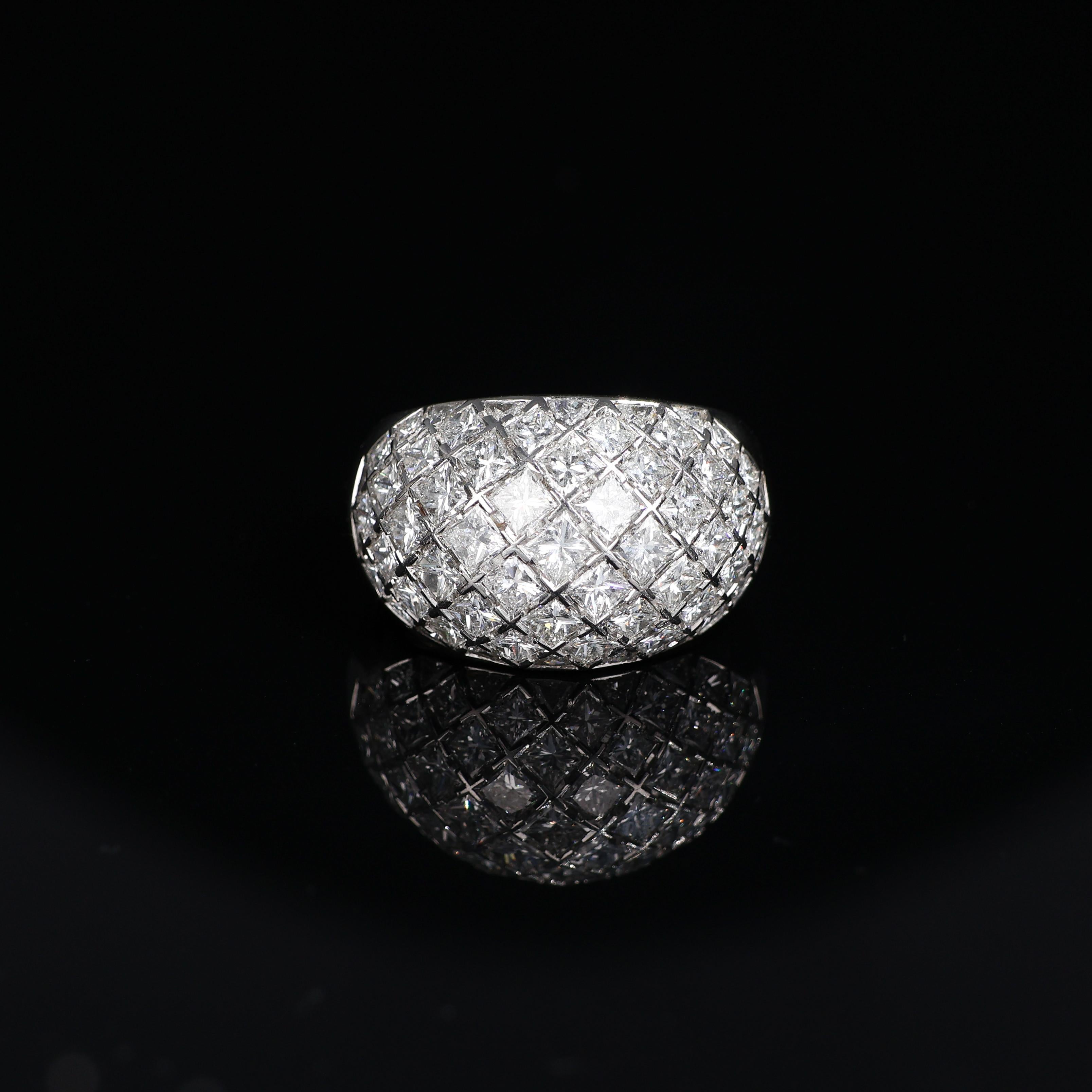 Iconic Curnis White Gold Band Ring with 5.10 Carats of Diamonds For Sale 1