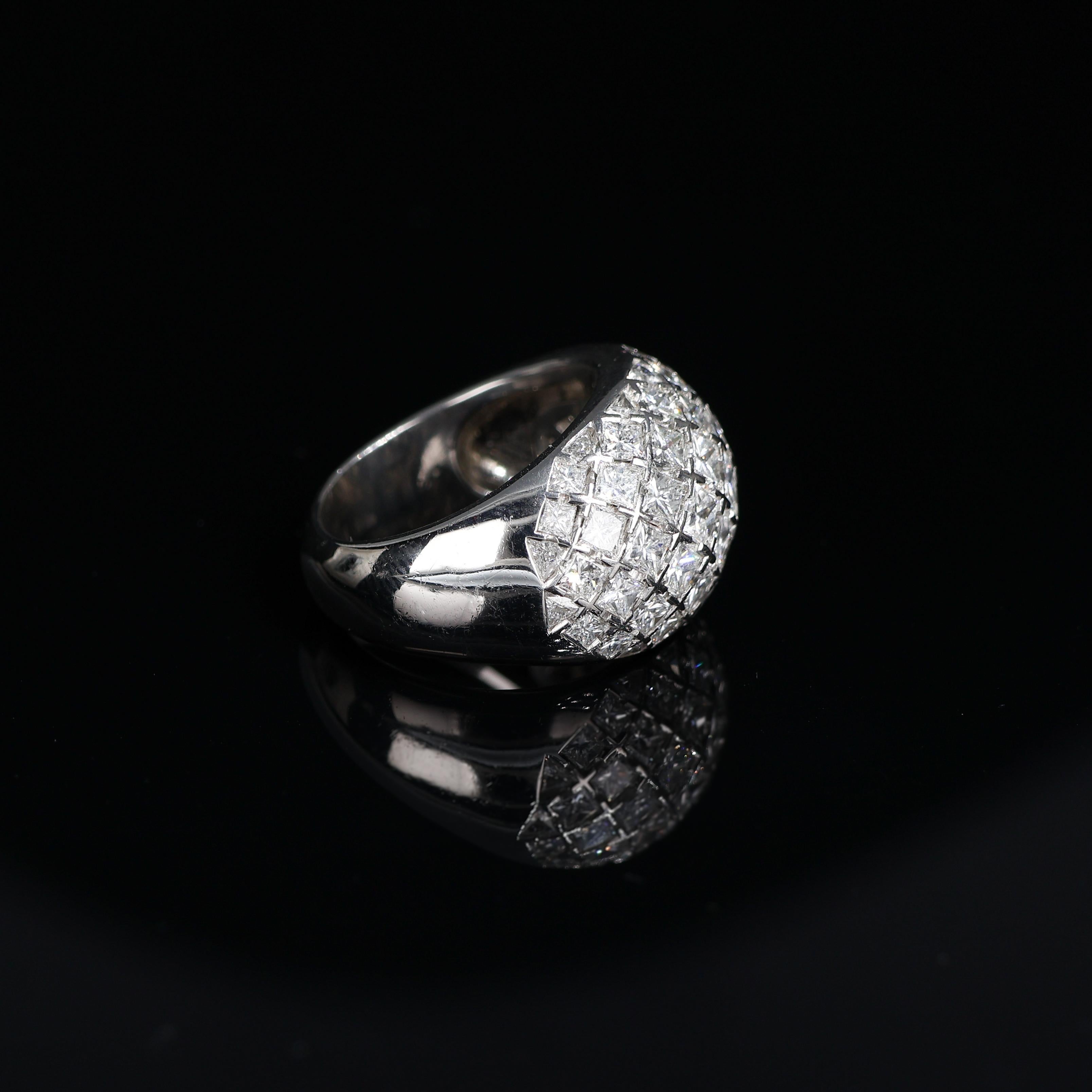 Iconic Curnis White Gold Band Ring with 5.10 Carats of Diamonds For Sale 2