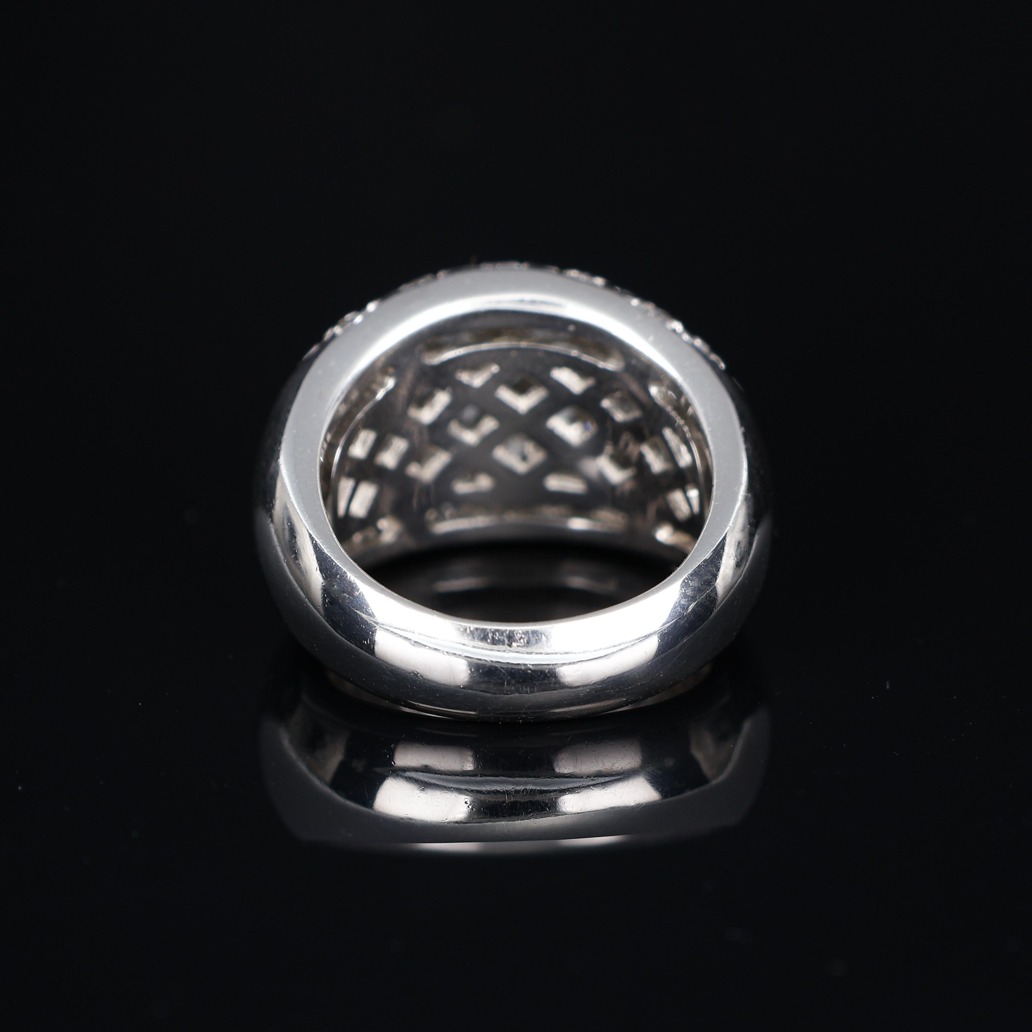 Iconic Curnis White Gold Band Ring with 5.10 Carats of Diamonds For Sale 3