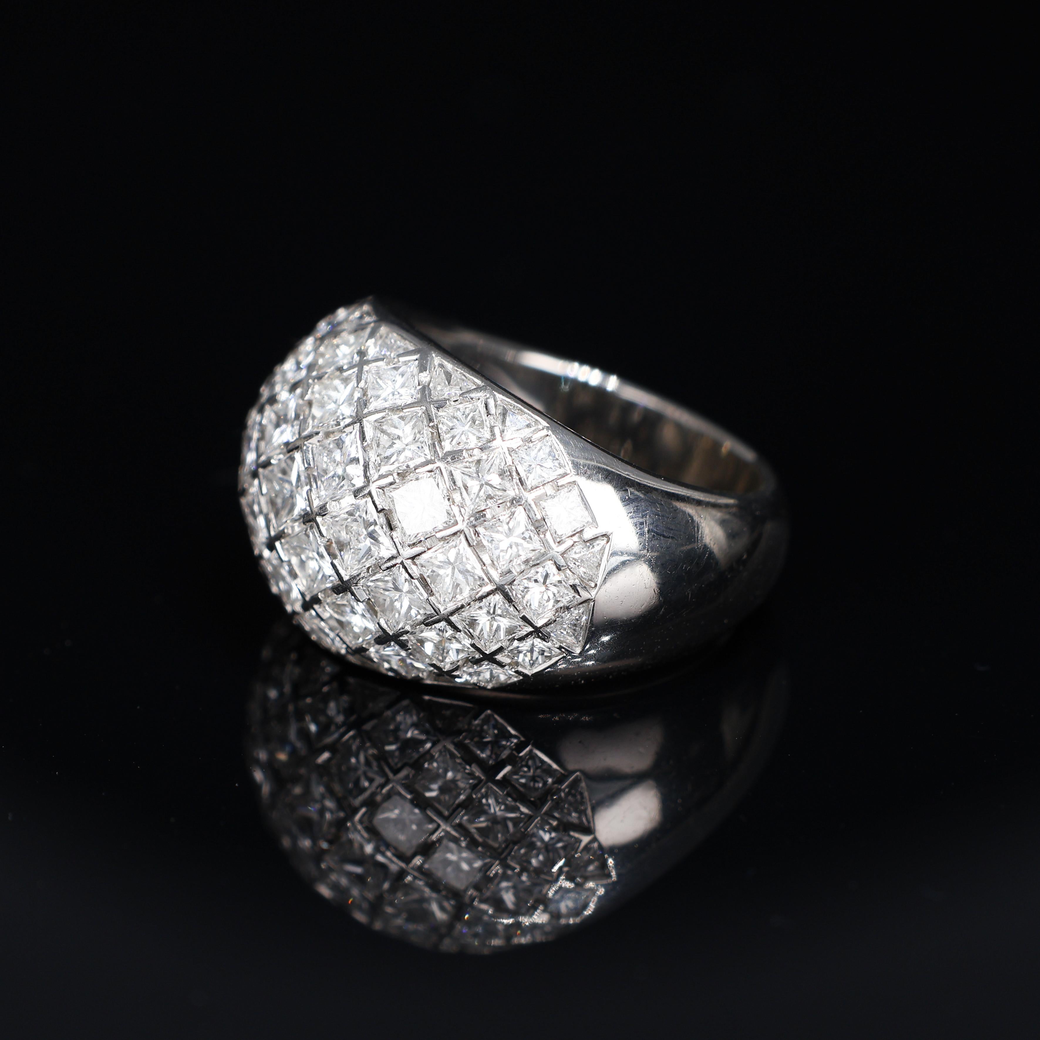 Iconic Curnis White Gold Band Ring with 5.10 Carats of Diamonds For Sale 4