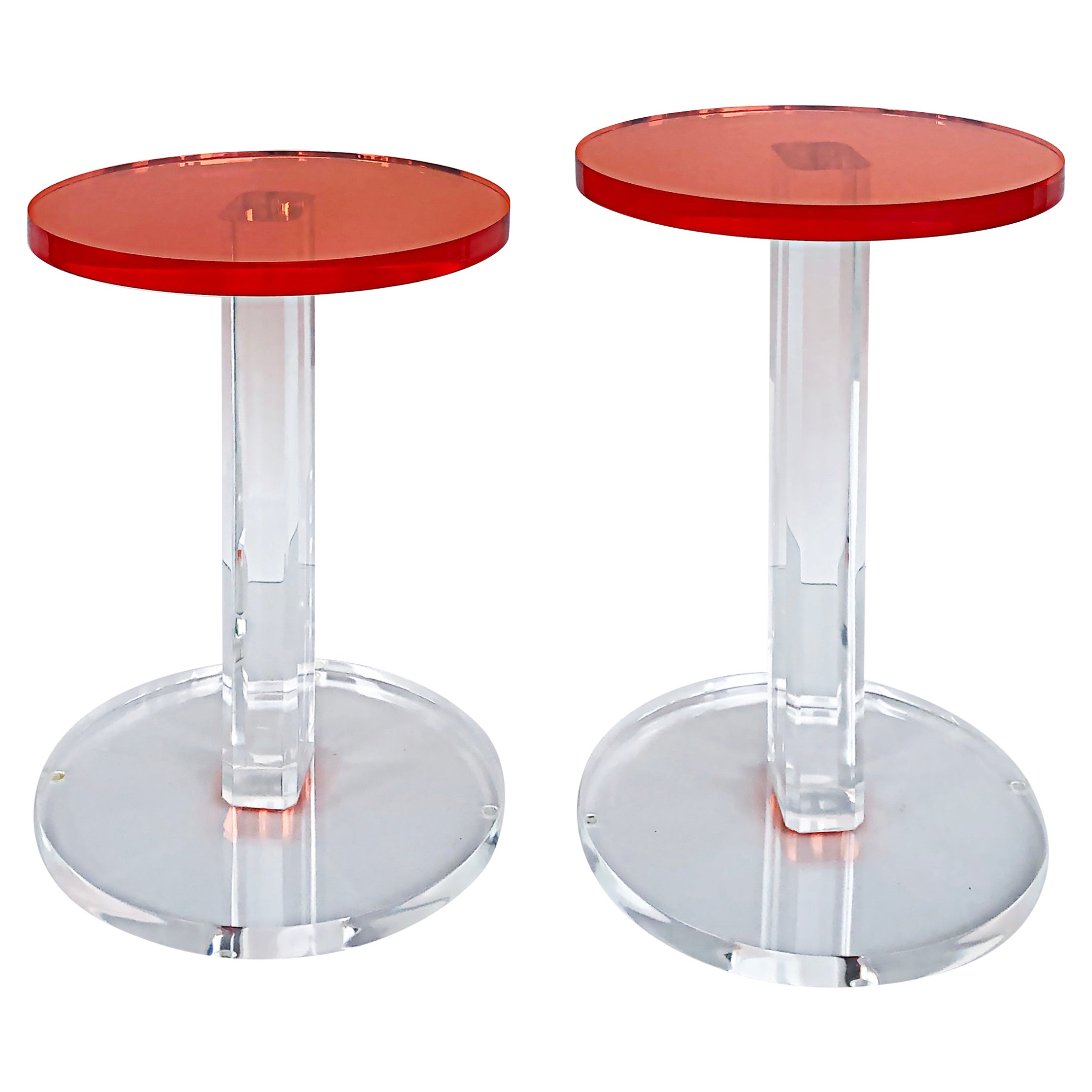 Iconic Design Gallery Tables d'appoint en lucite faites sur mesure, paire