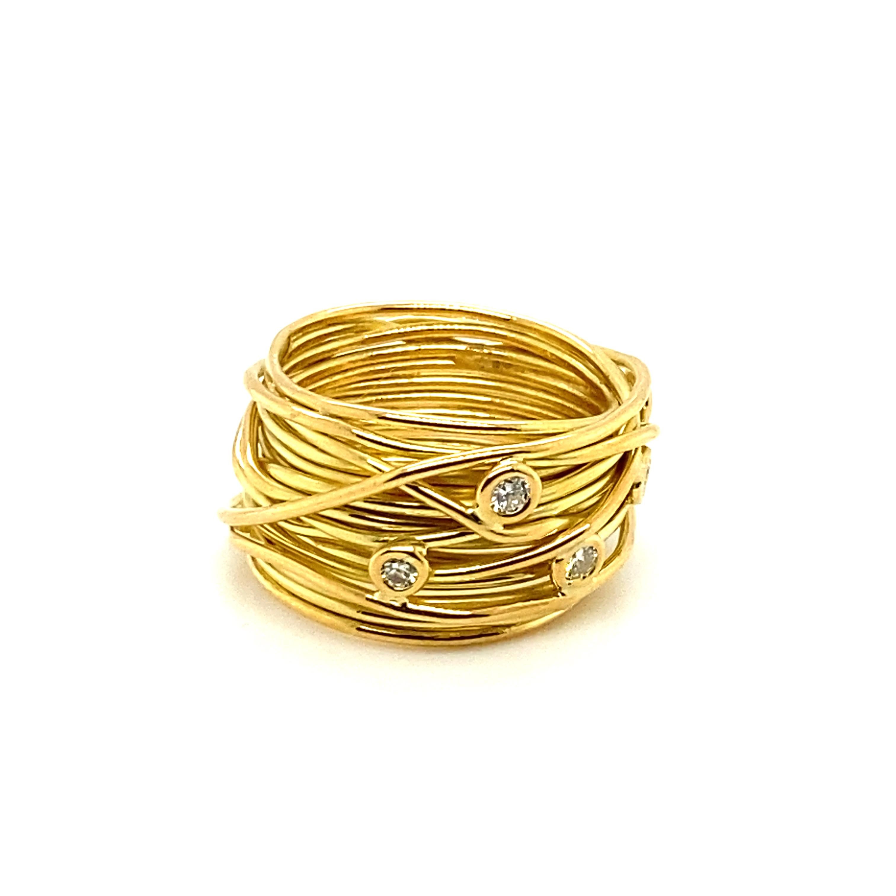 Iconic Diamond Bird's Nest Ring by Devon in 18 Karat Yellow Gold In Good Condition For Sale In Lucerne, CH