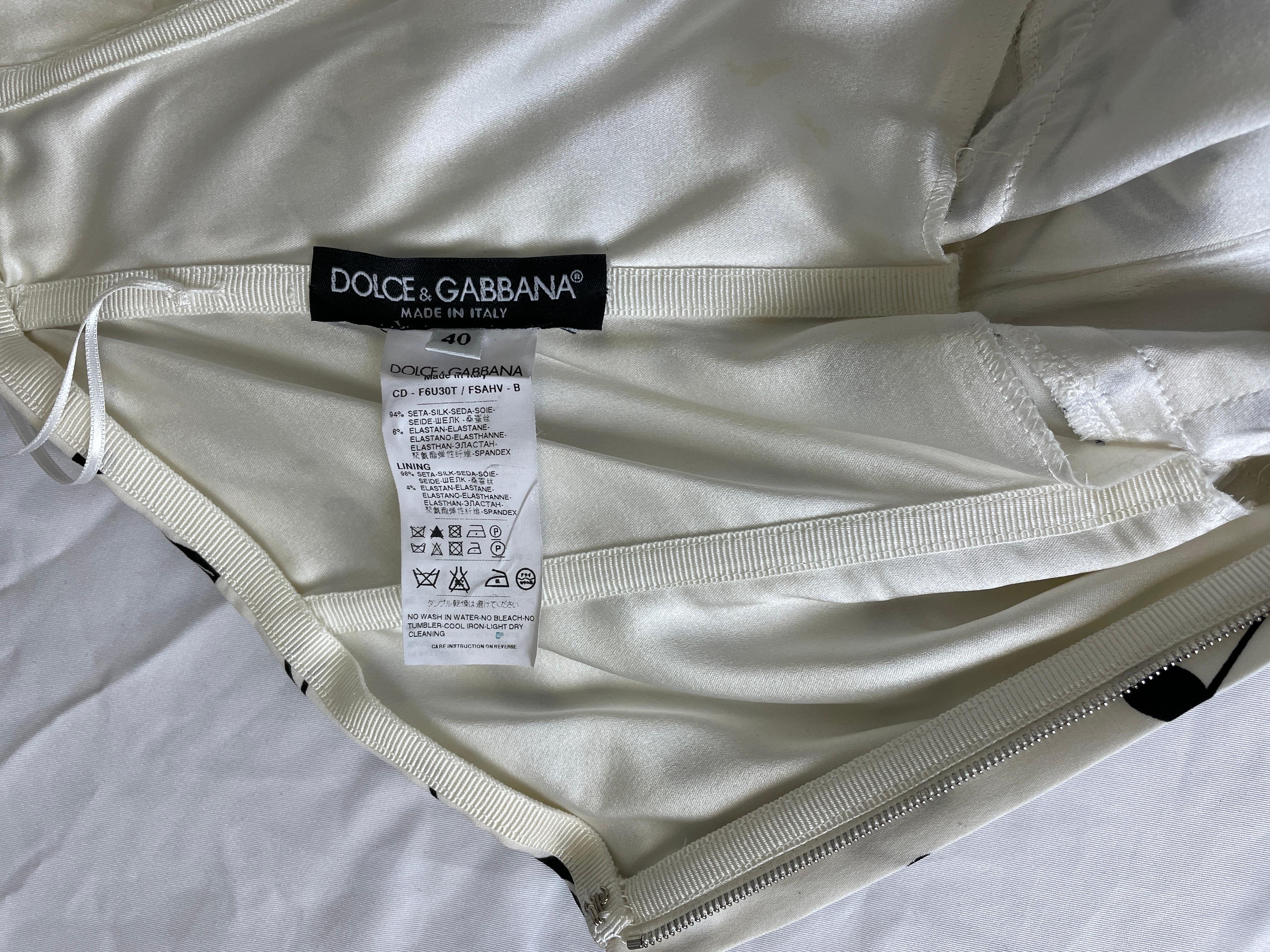 Robe iconique Dolce e Gabbana « Music » F/W 2011 en vente 1