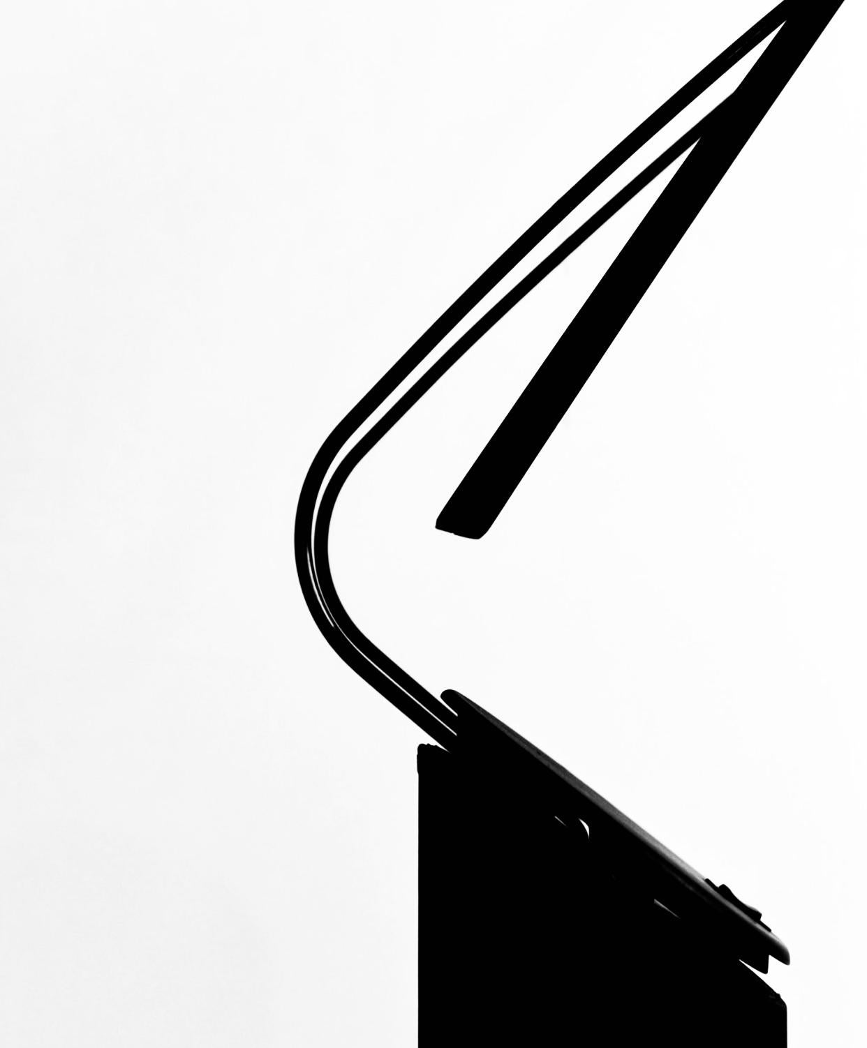Postmoderne Lampadaire halogène Icone Dove de Mario Barbiglia & Marco Columbo en vente