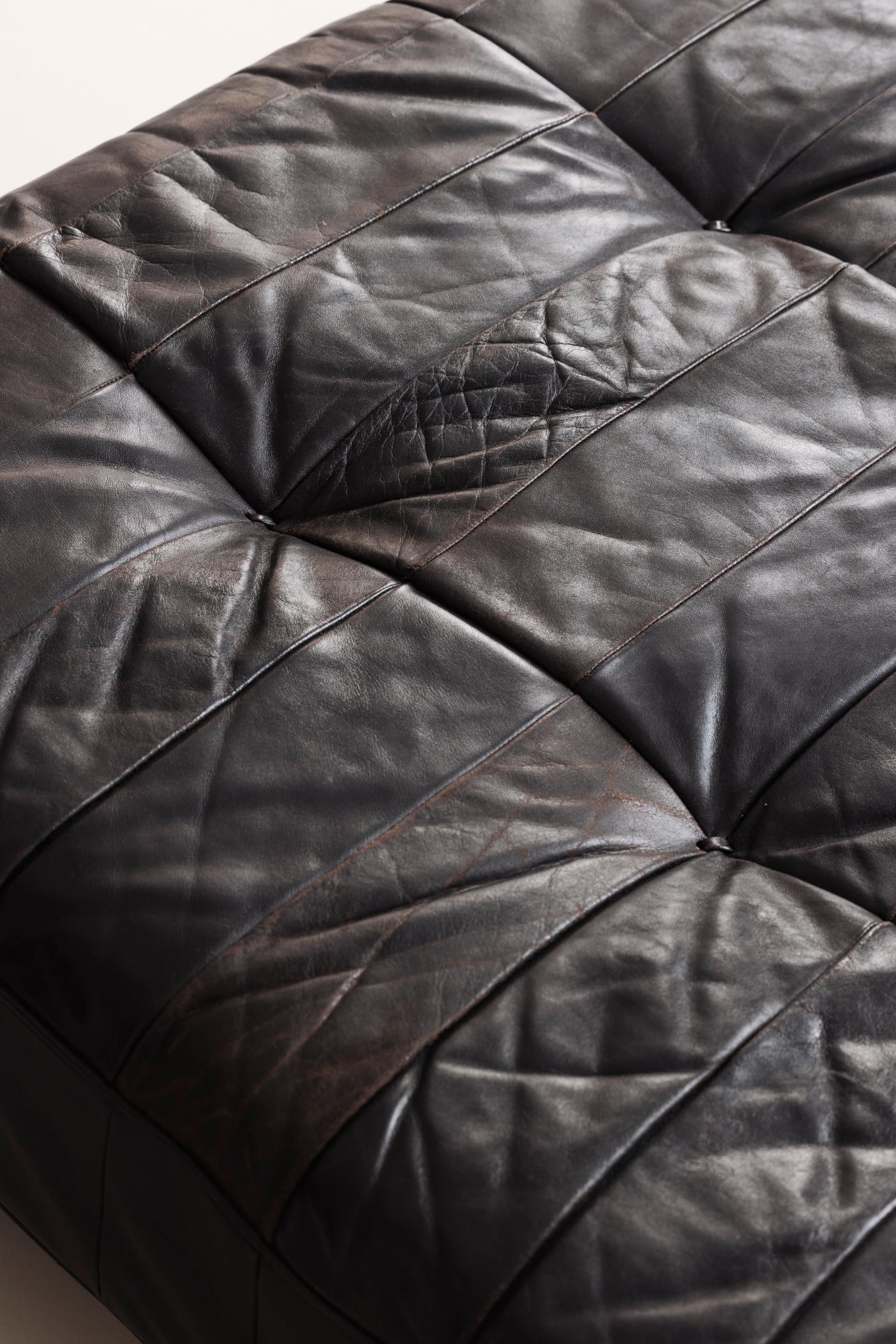Iconic DS-80 leather patchwork daybed by De Sede, Switzerland 1970s. 3