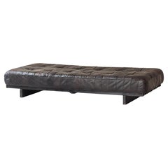 Iconic DS-80 leather patchwork daybed by De Sede, Switzerland 1970s.