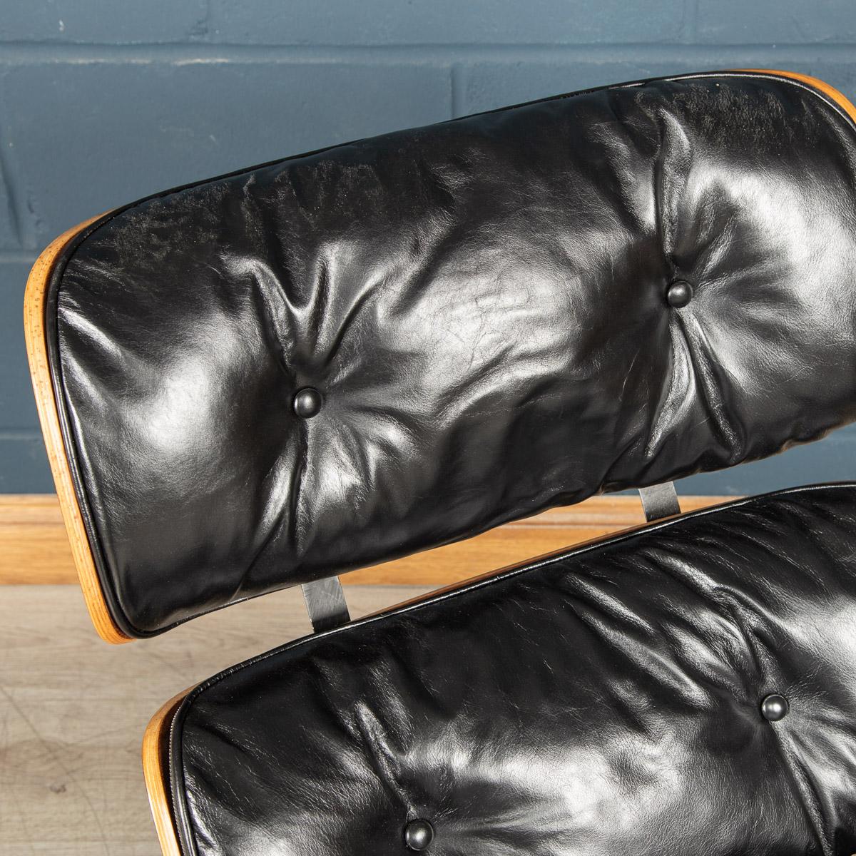 Iconic Eames Black Leather Lounge Chair by Mobilier International, c.1980 For Sale 2