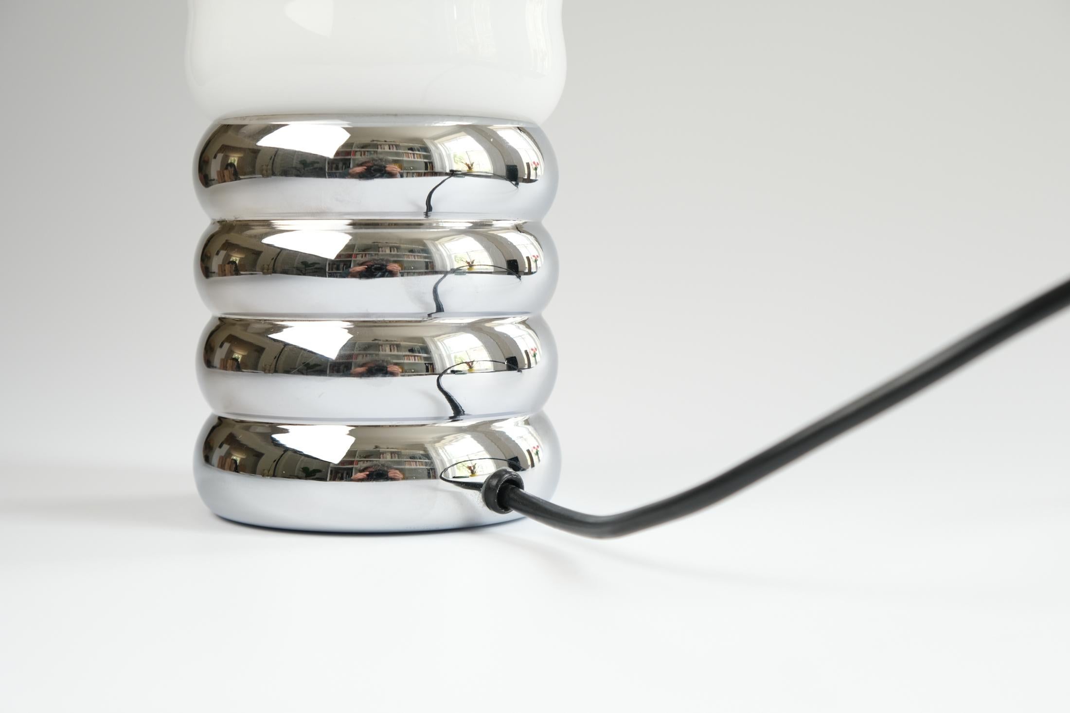 Lampe de table BULB emblématique d'Ingo Maurer pour Design-M, Allemagne 1966 en vente 1