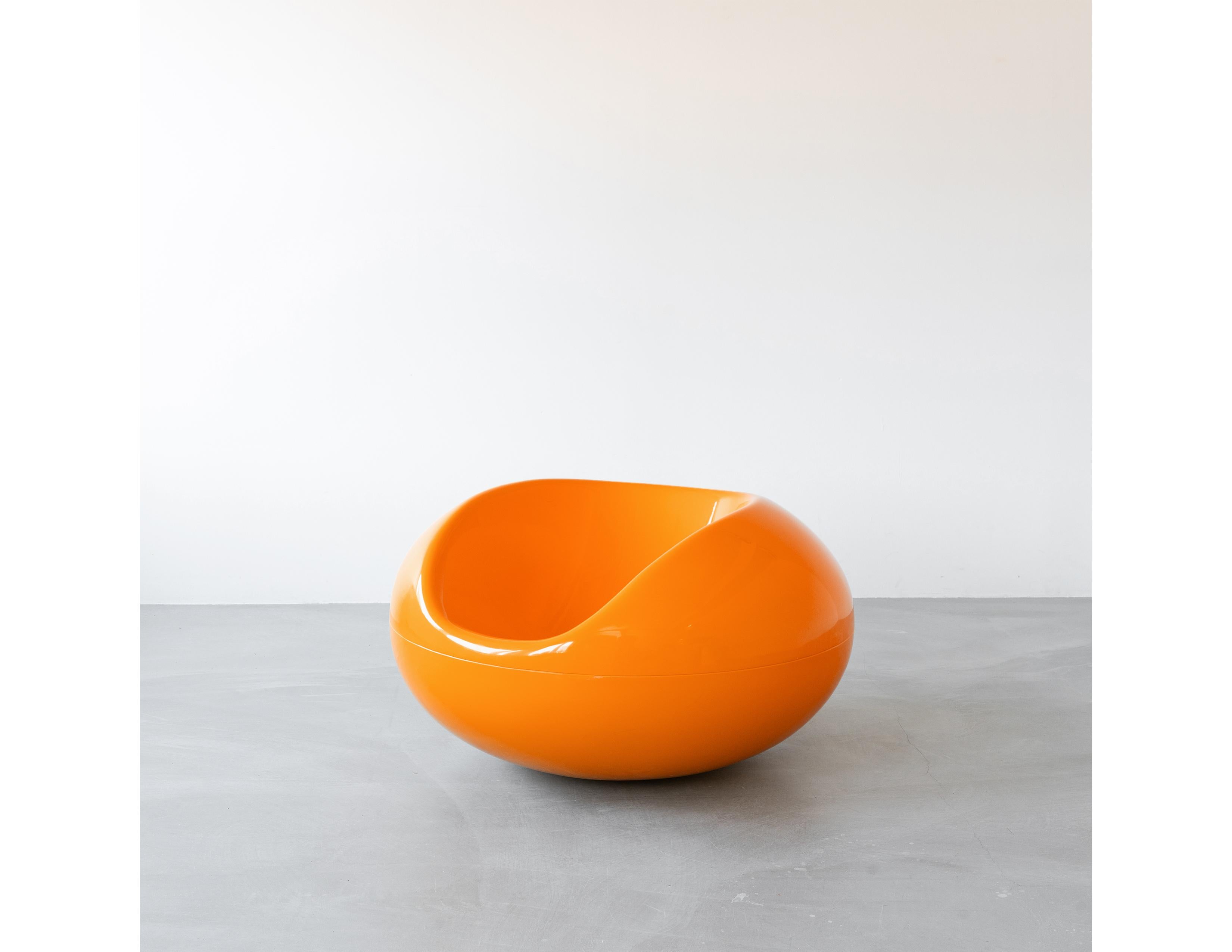 Eero Aarnio made the first prototype of the Pastil chair out of polystyrene, which helped him to verify the measurements, ergonomics and rocking ability. In 1968 he received the American Industrial Award for its comfortable form and unique