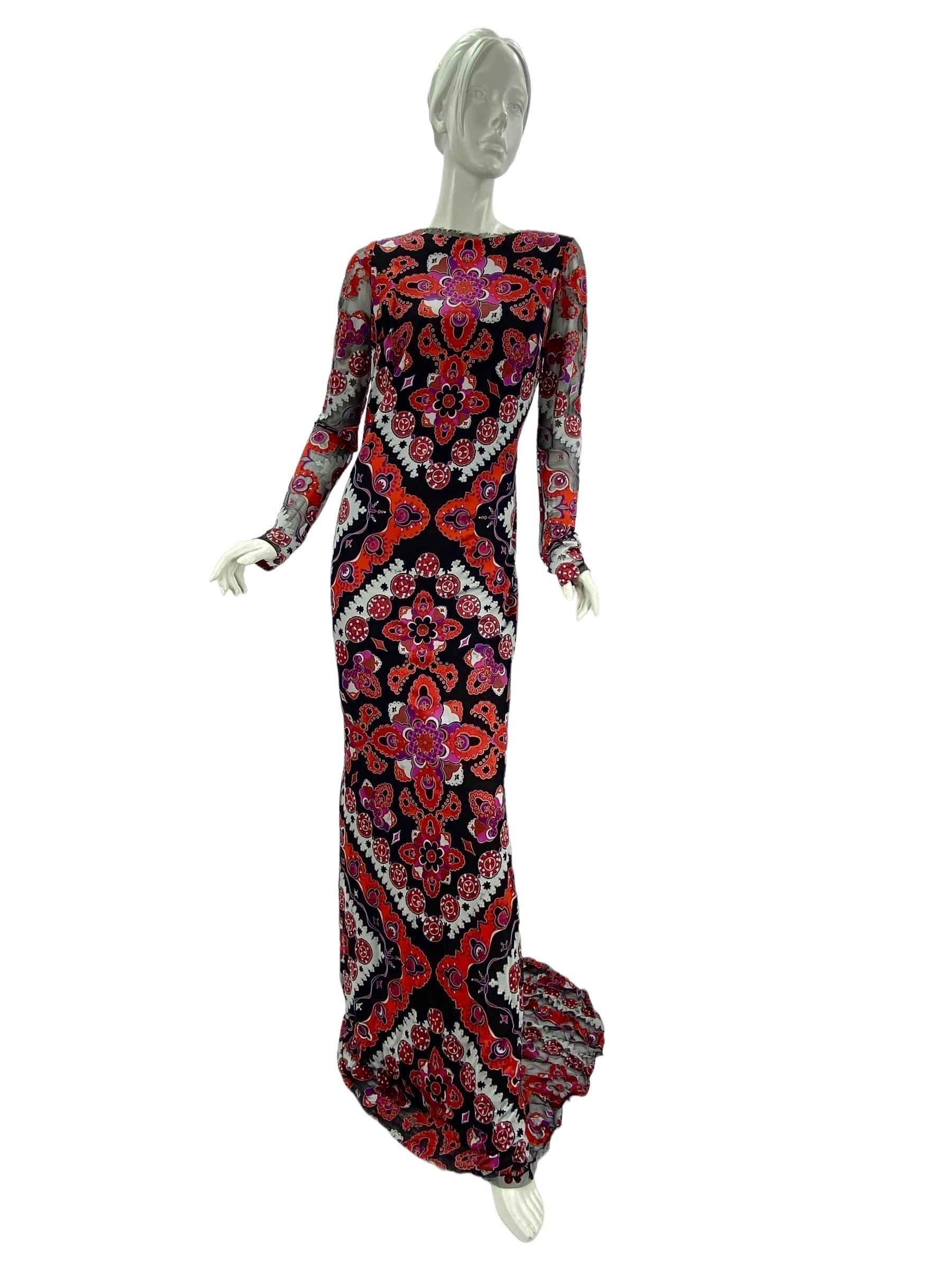 Iconic Emilio Pucci Multicolor Printed Maxi Dress
Italian Size 42, US - 6.
Devore Viscose Jersey Dress
Snap button closure at back on neck, Open back, Long sleeves.
Made in Italy
Excellent condition.