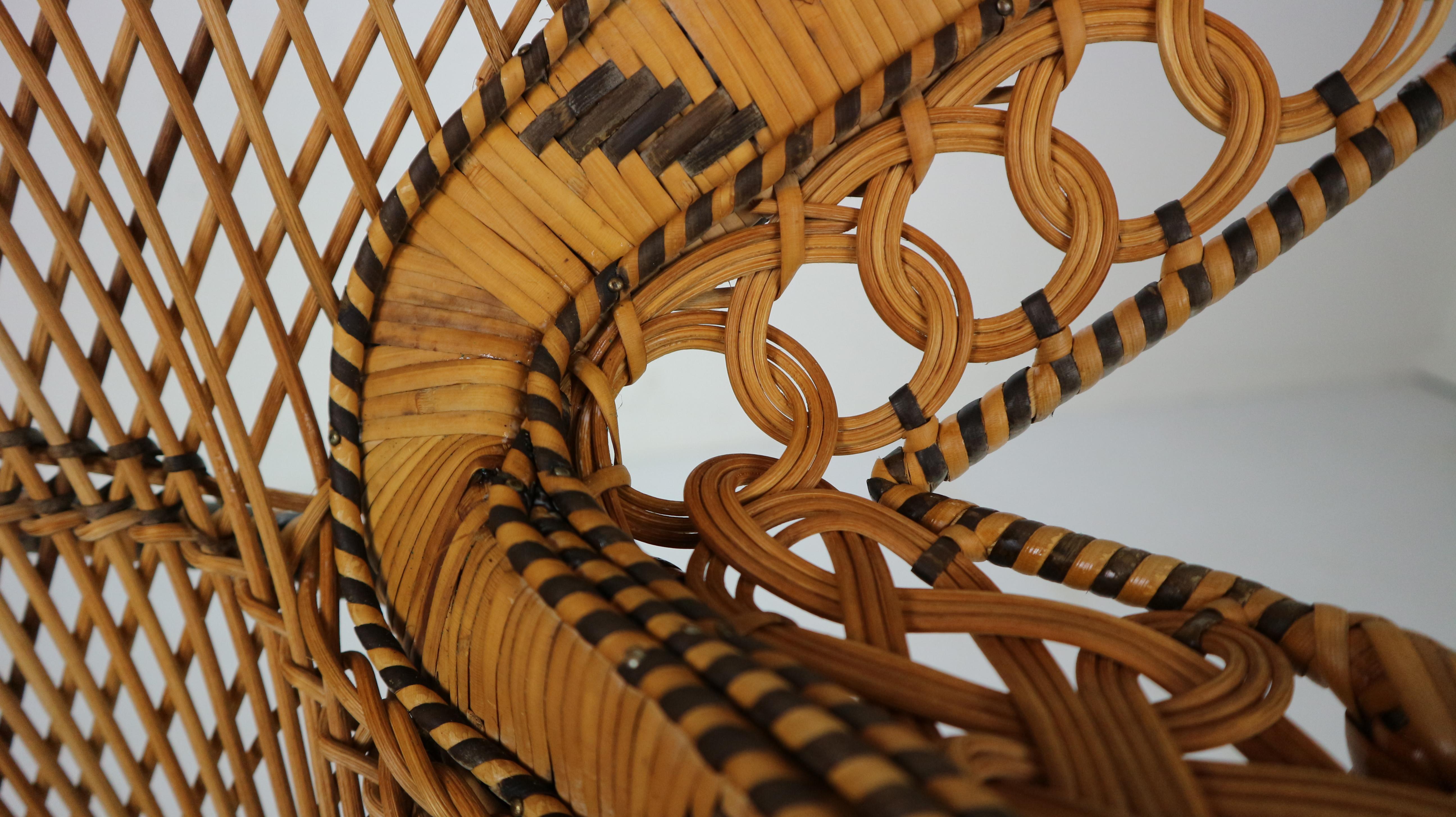 Ikonischer Emmanuelle Wicker Peacock Chair:: 1970 13