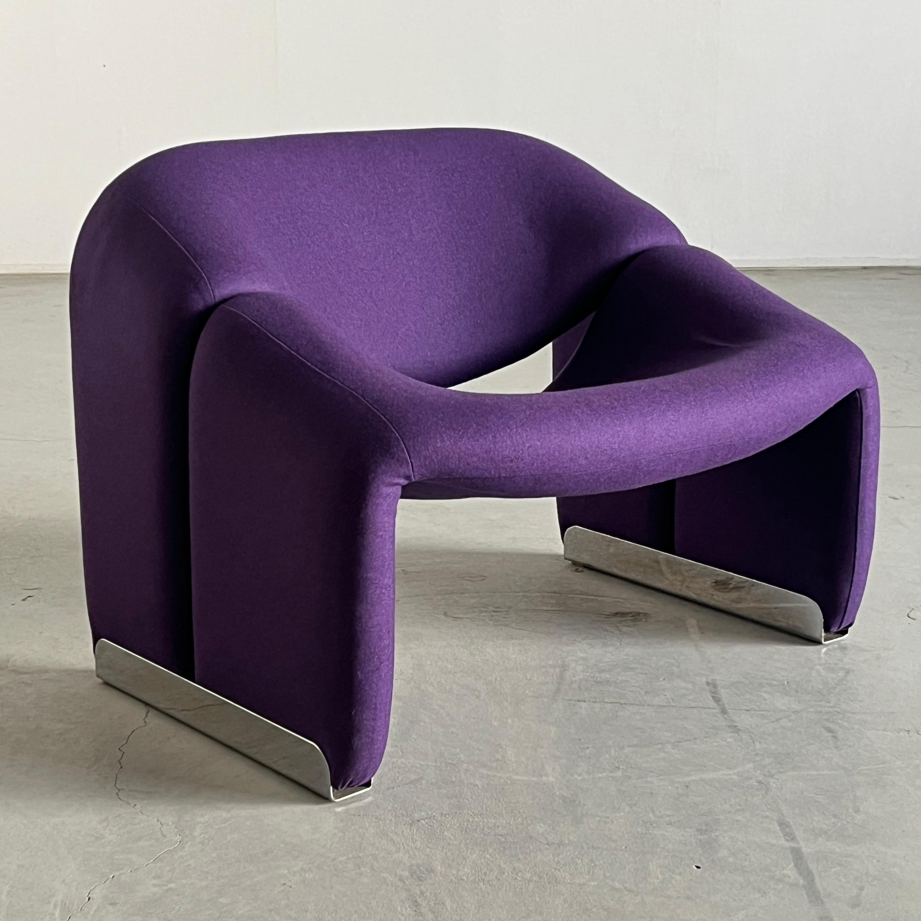 Iconic F598 ‘Groovy’ chair in vibrant purple upholstery. Designed by the legendary Pierre Paulin in the early 1970s for Dutch manufacturer Artifort. The design was an evolution from his F580 model in 1964.
An avant-garde work way ahead of its time,