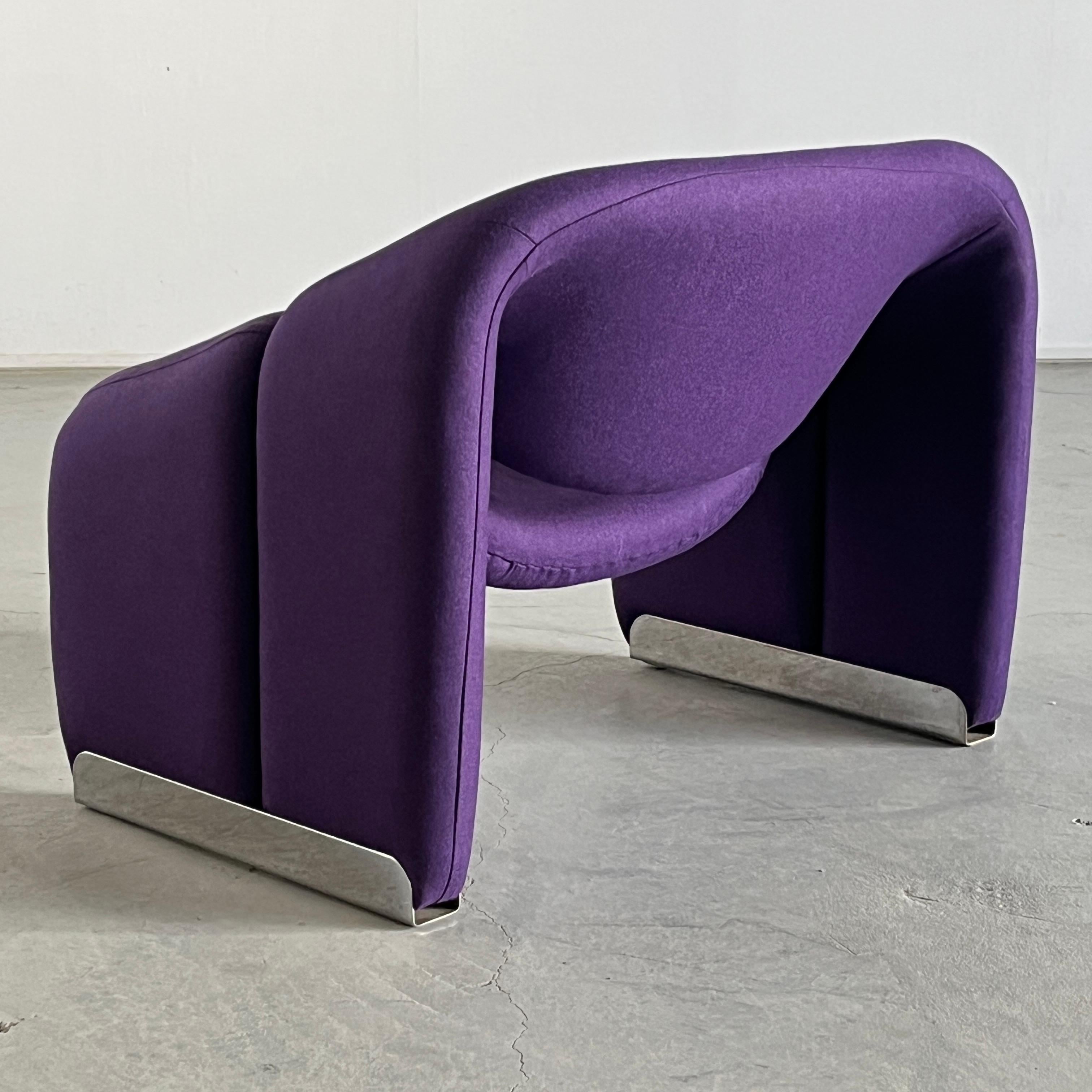Modern Iconic F598 ‘Groovy’ Chair by Pierre Paulin for Artifort, Purple Upholstery, 80s For Sale