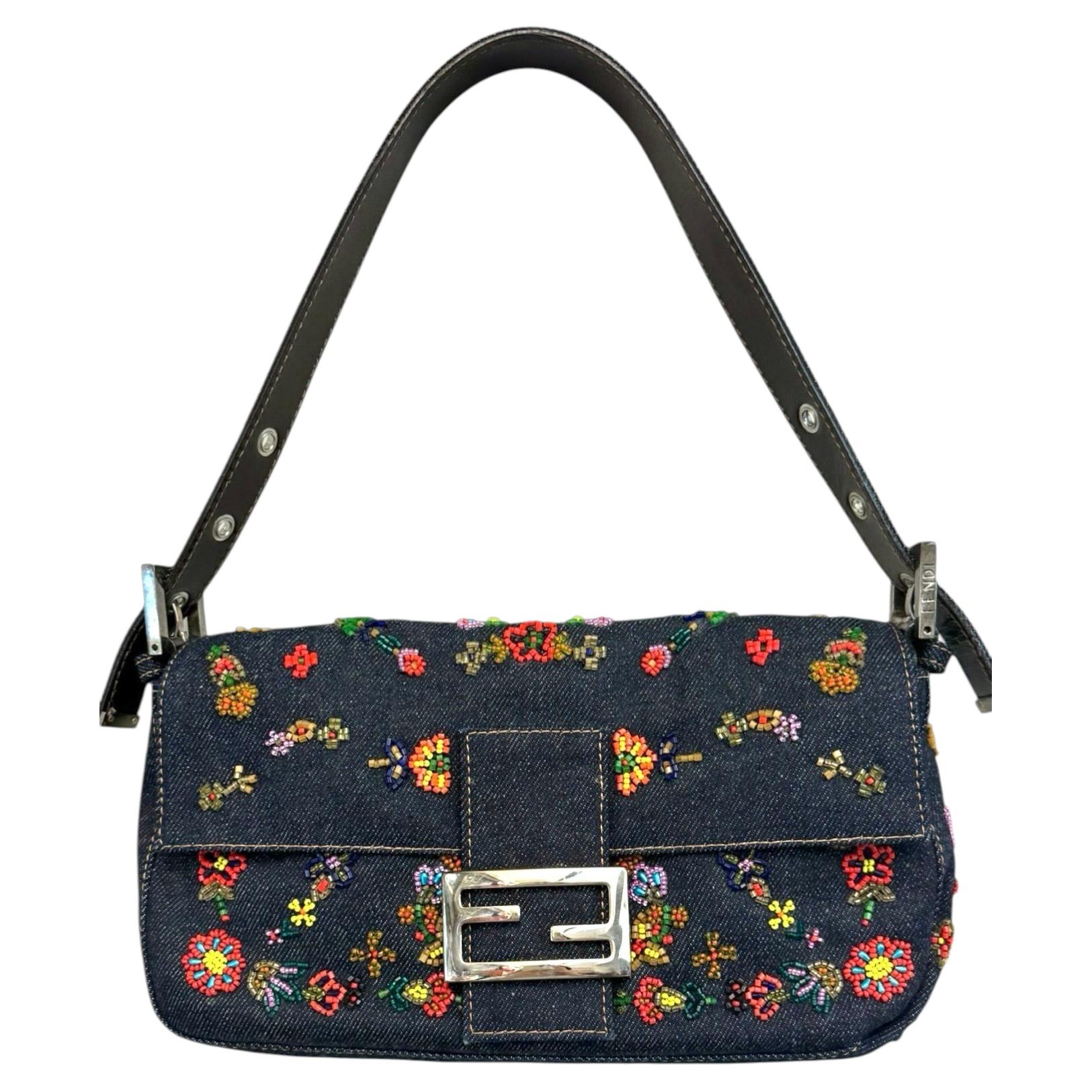Kultige Fendi-Baguette-Umhängetasche aus Denim mit bunten Perlenstickerei